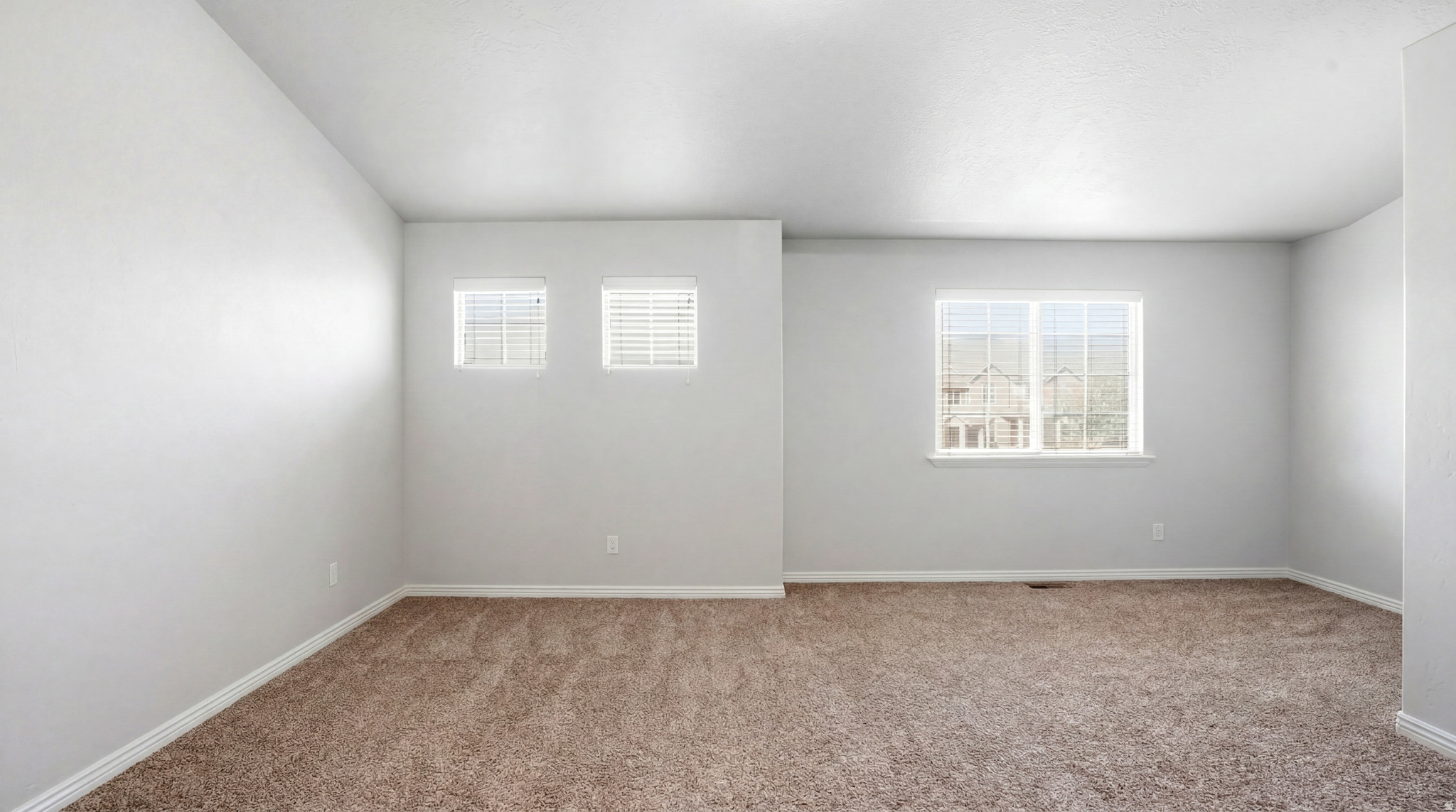 WHISPERING WILLOWS - Residential