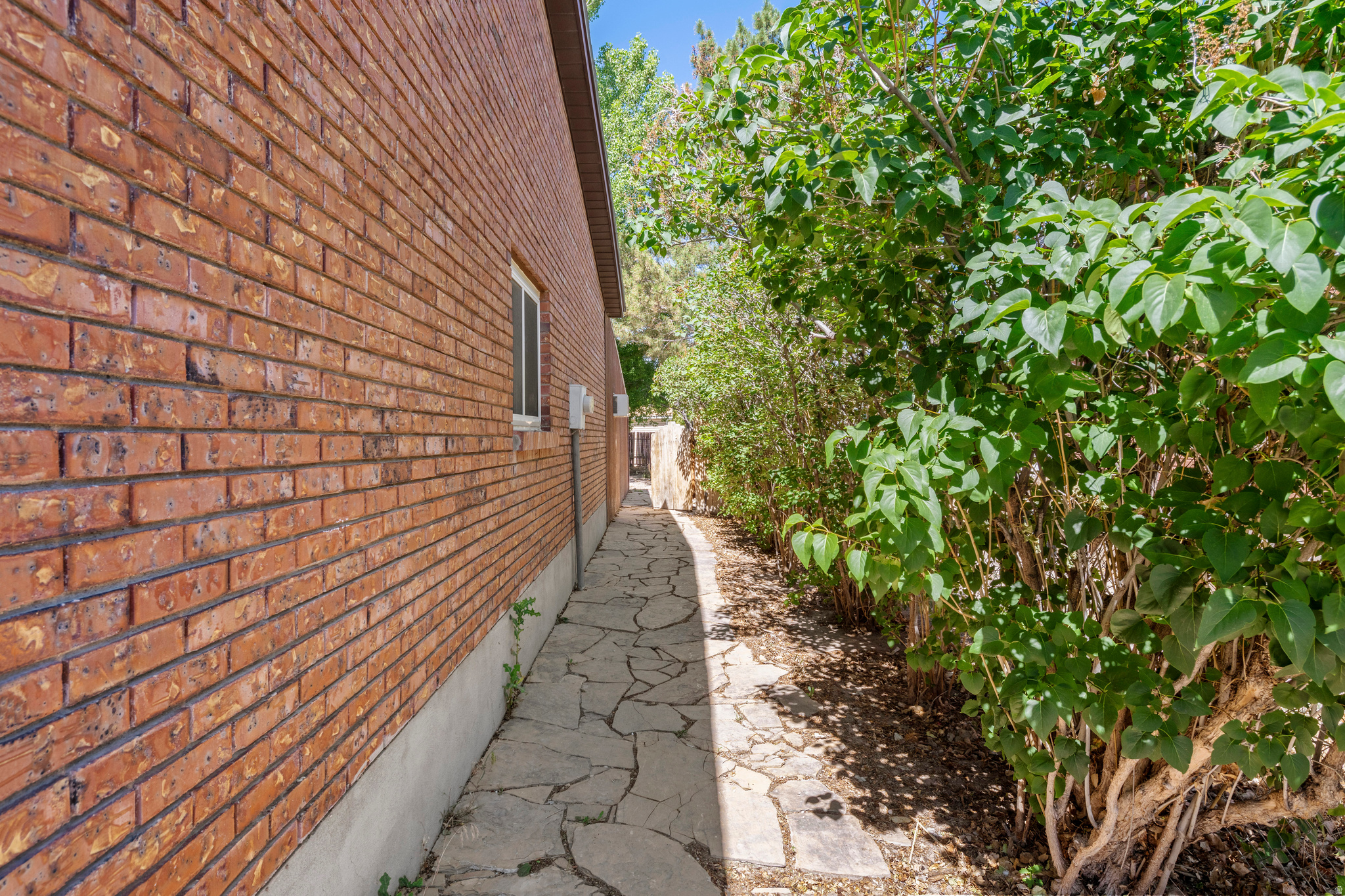 PLEASANT VILLAGE - Residential