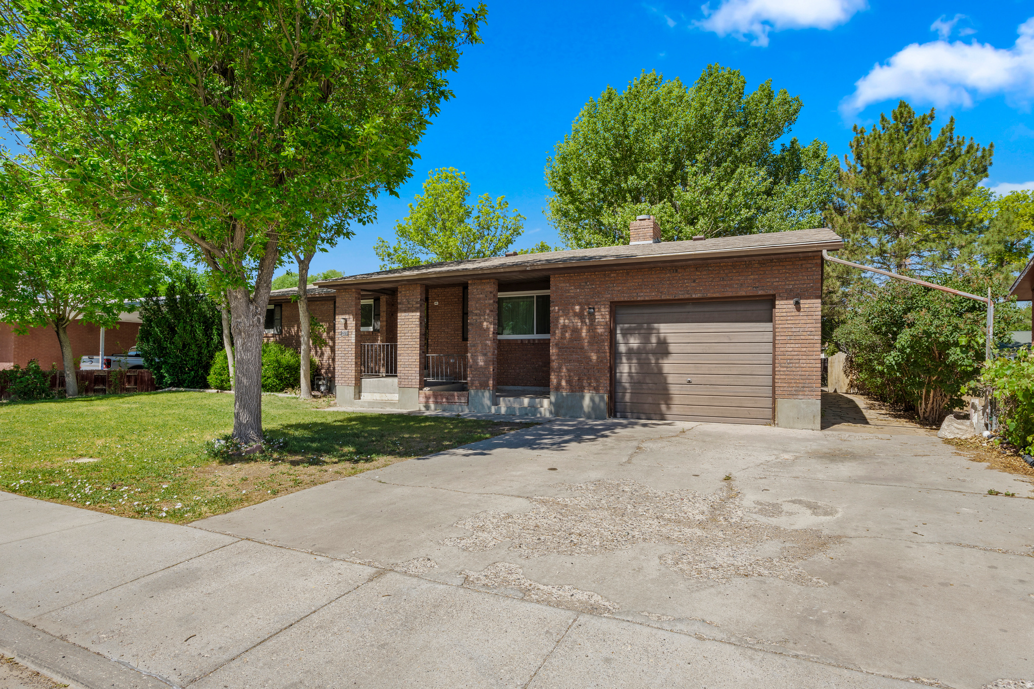 PLEASANT VILLAGE - Residential