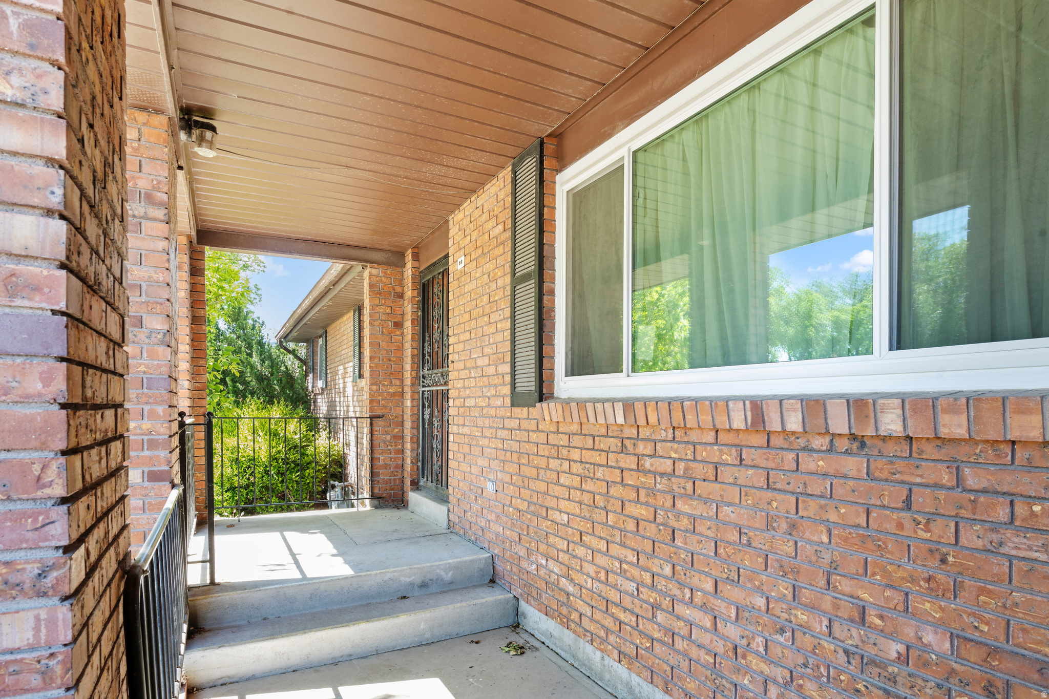 PLEASANT VILLAGE - Residential