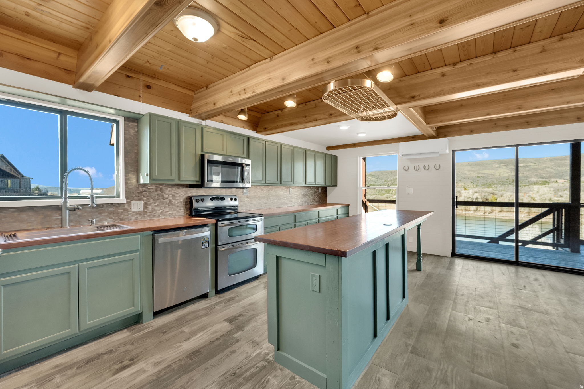 TIMBER LAKES - Residential