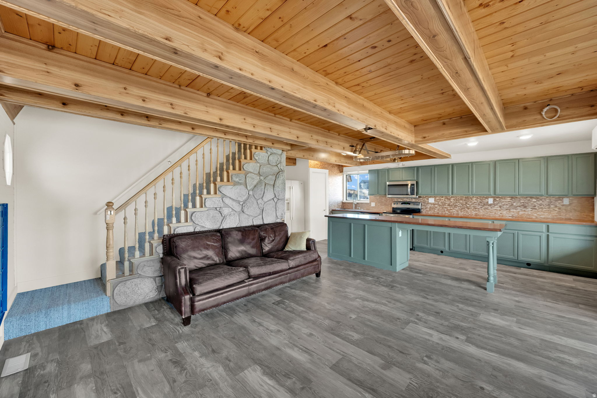 TIMBER LAKES - Residential