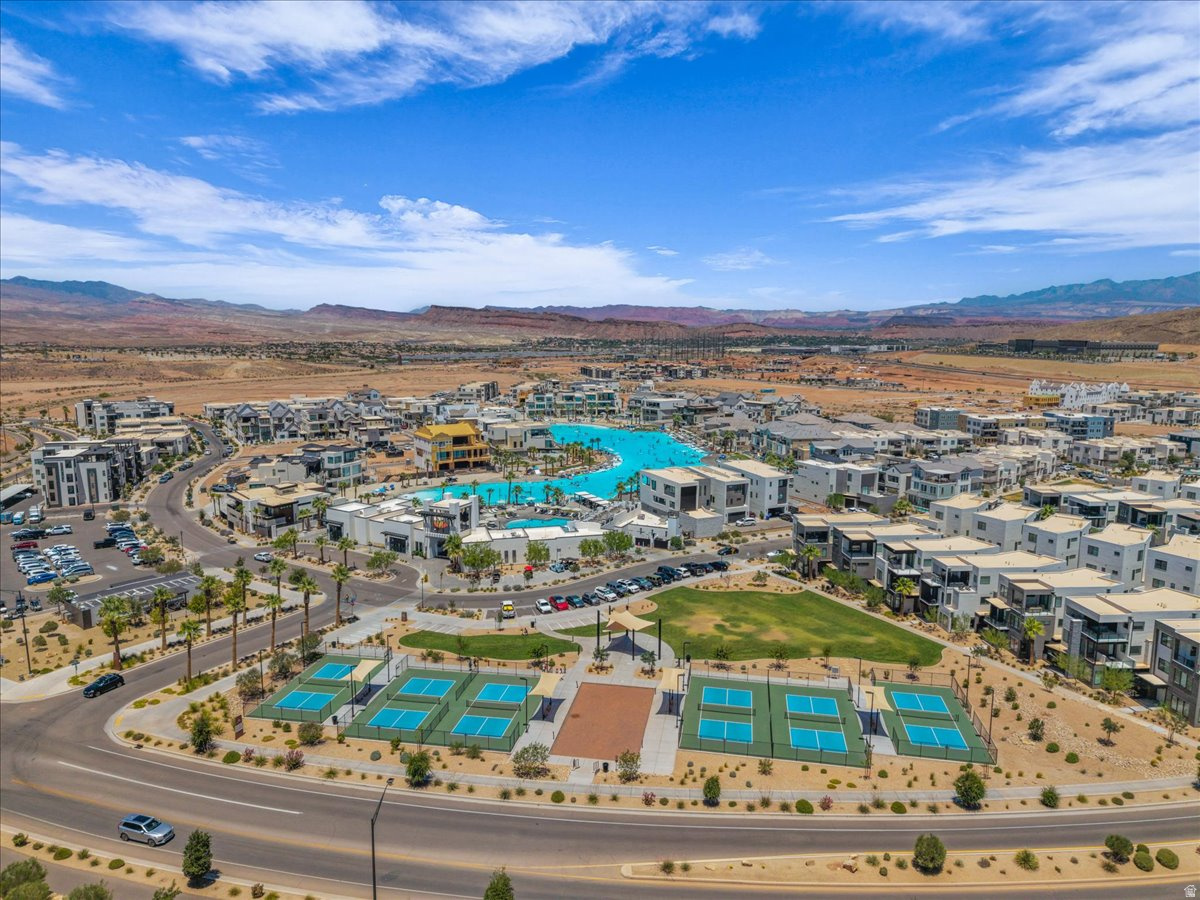 DESERT COLOR ABURN HILLS CONDOS - Residential