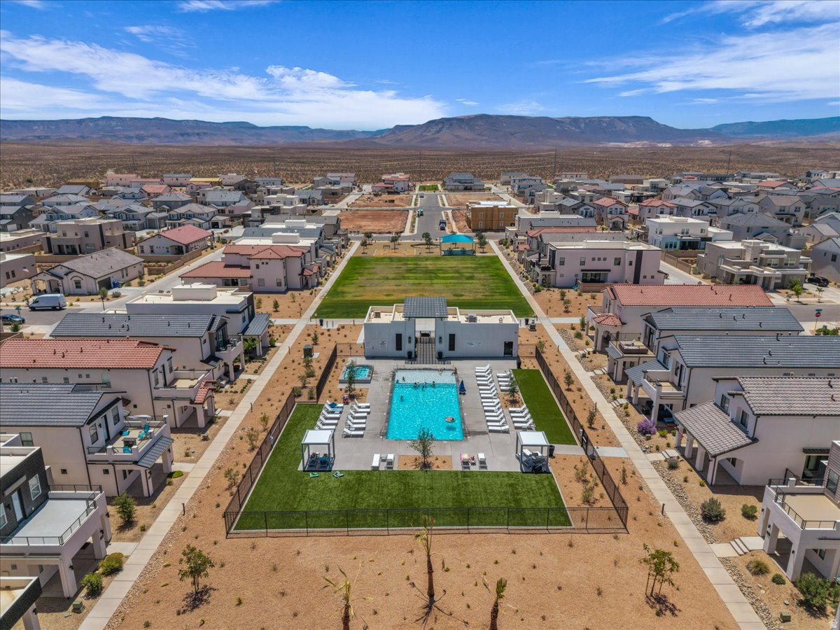 DESERT COLOR ABURN HILLS CONDOS - Residential