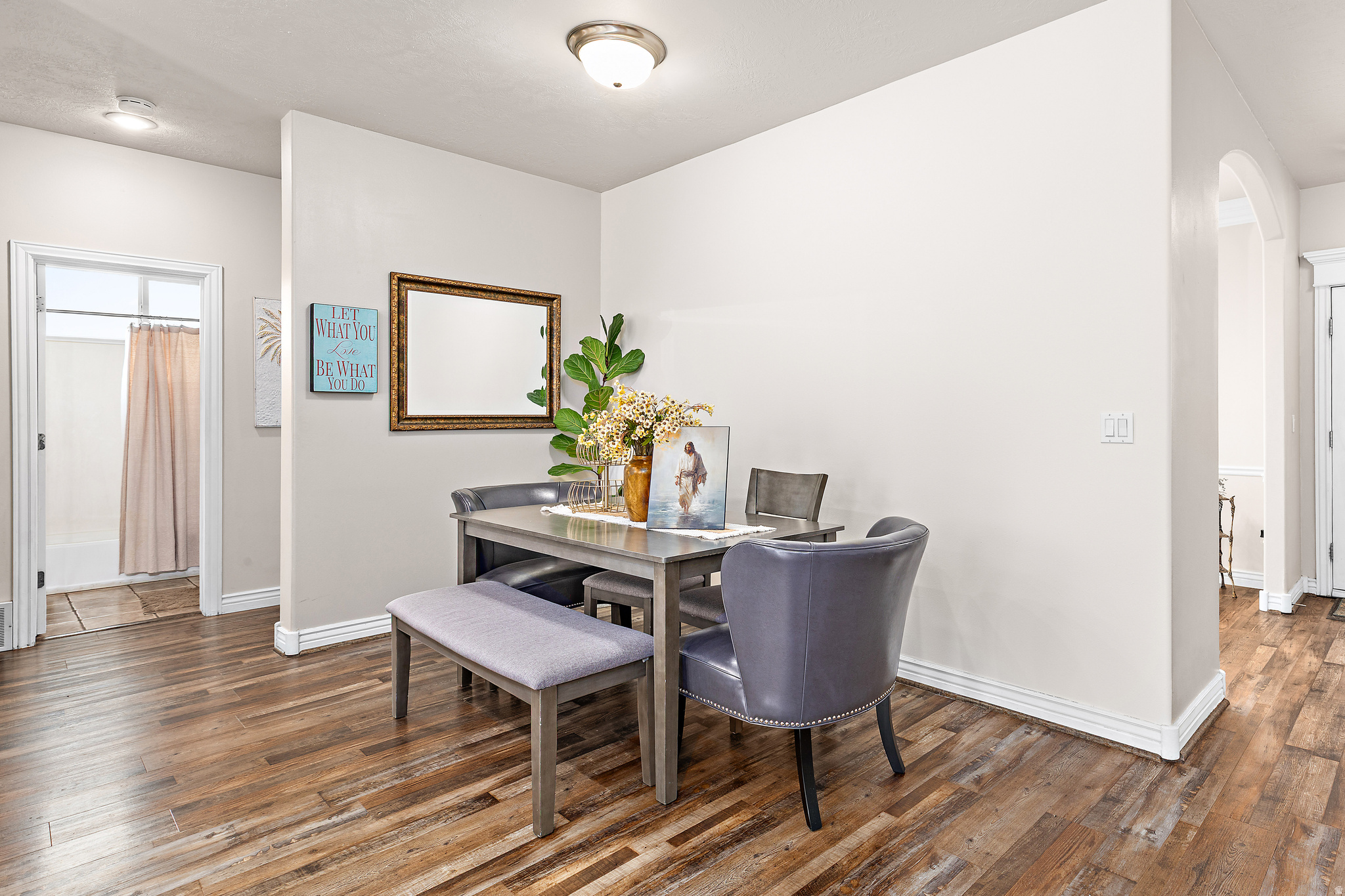 RED OAKS - Residential