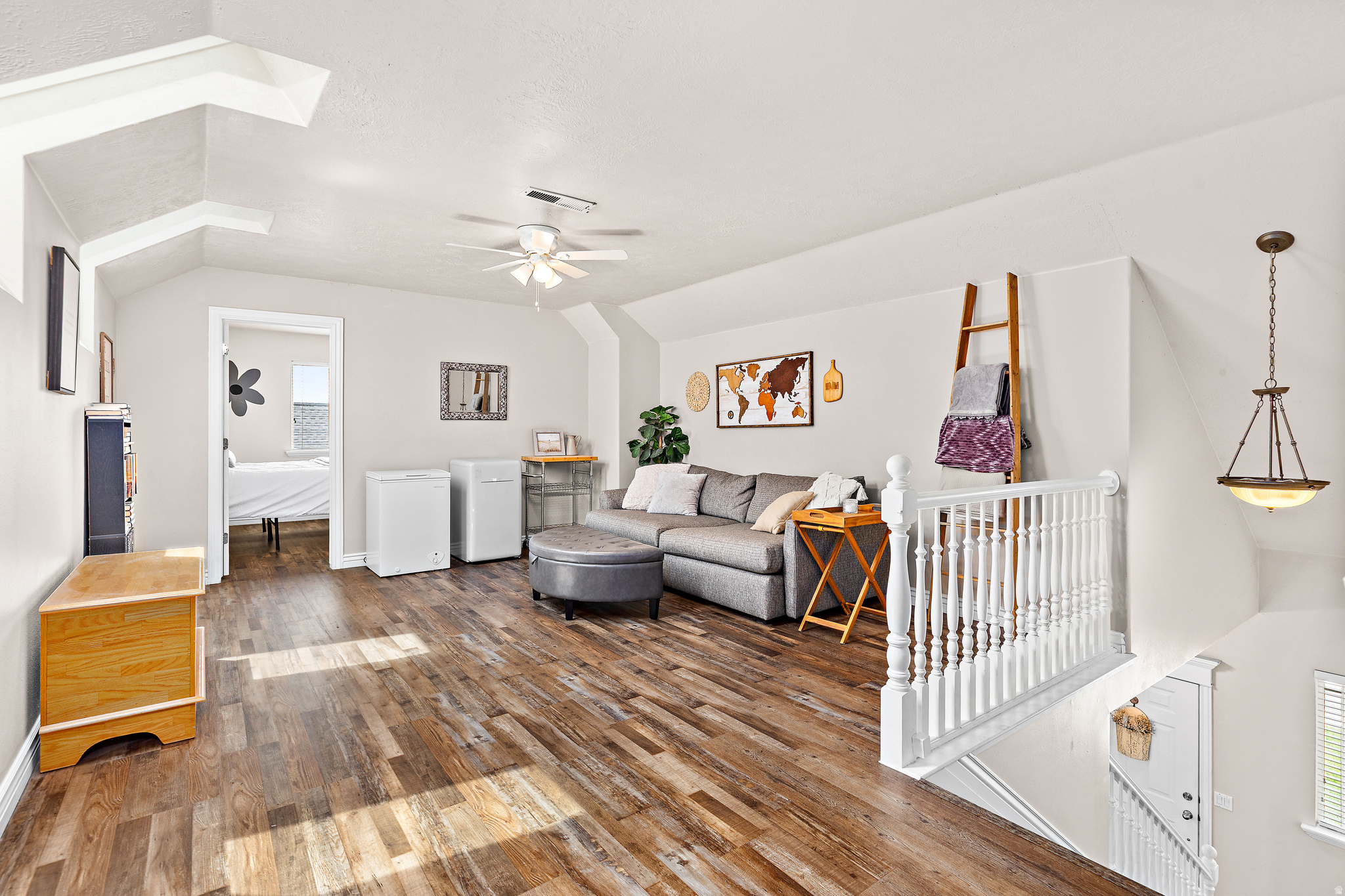 RED OAKS - Residential