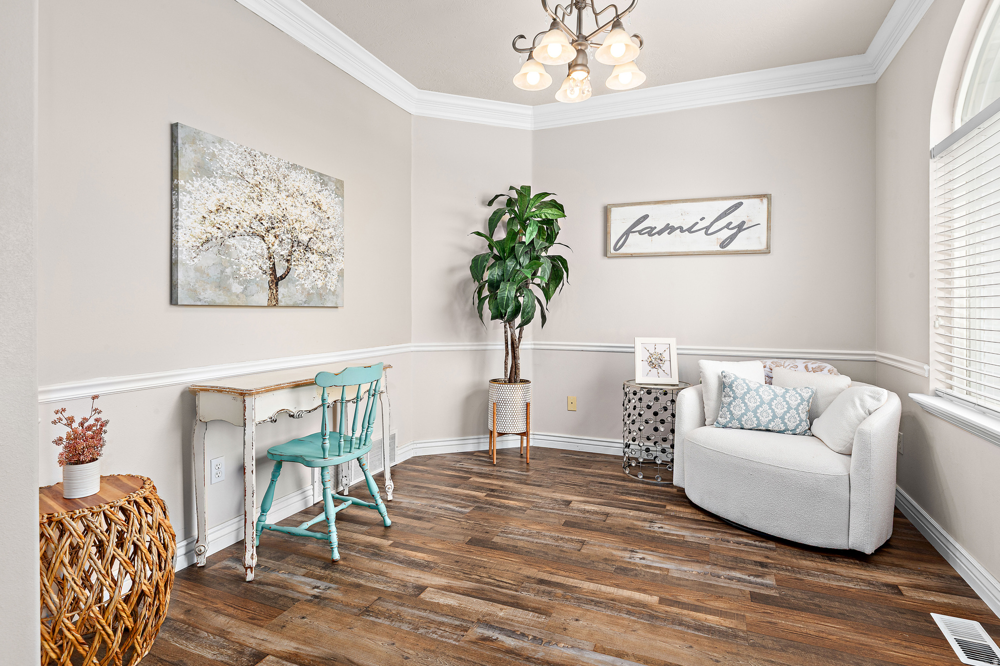 RED OAKS - Residential