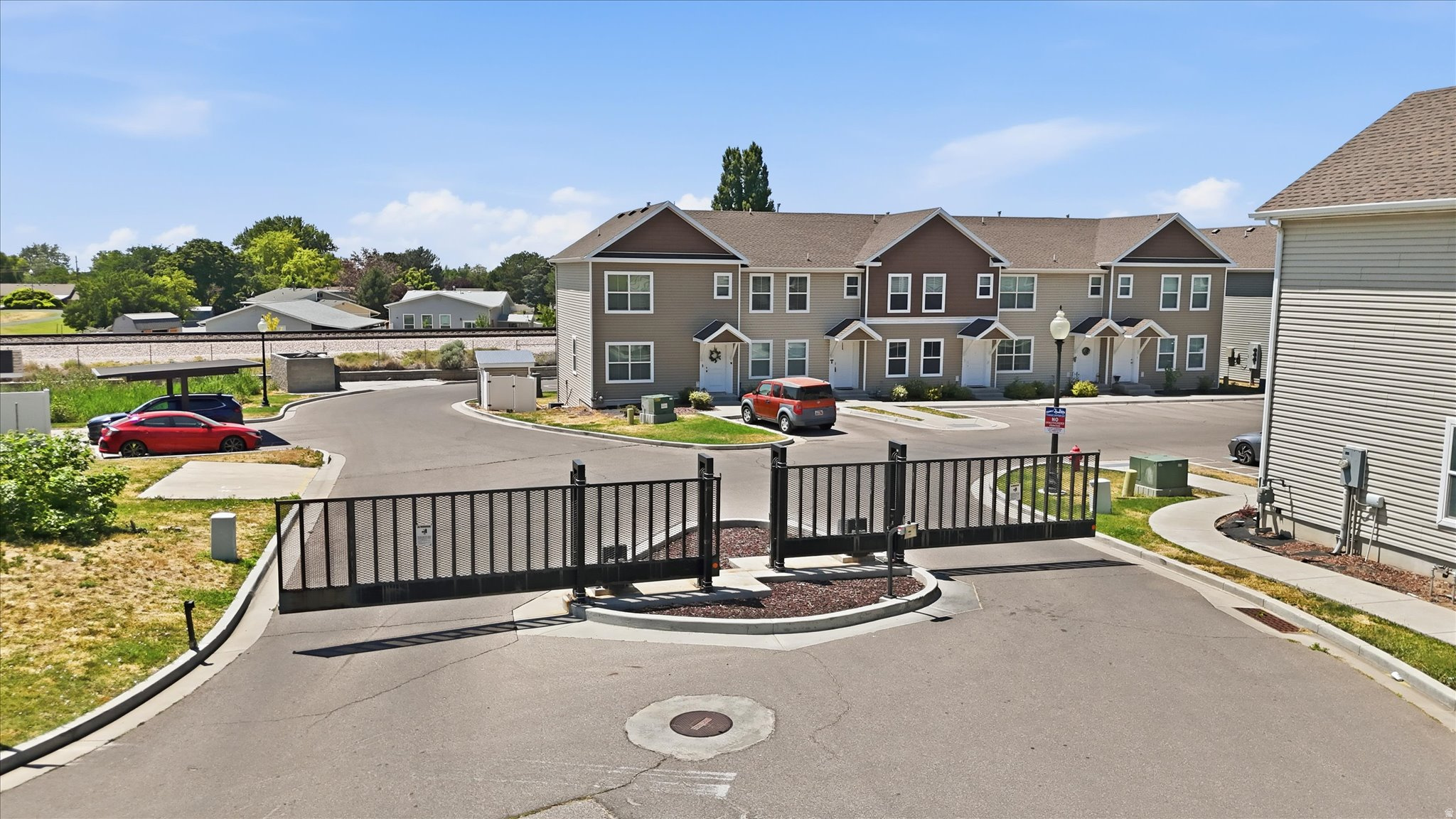 SUNSET PLACE - Residential
