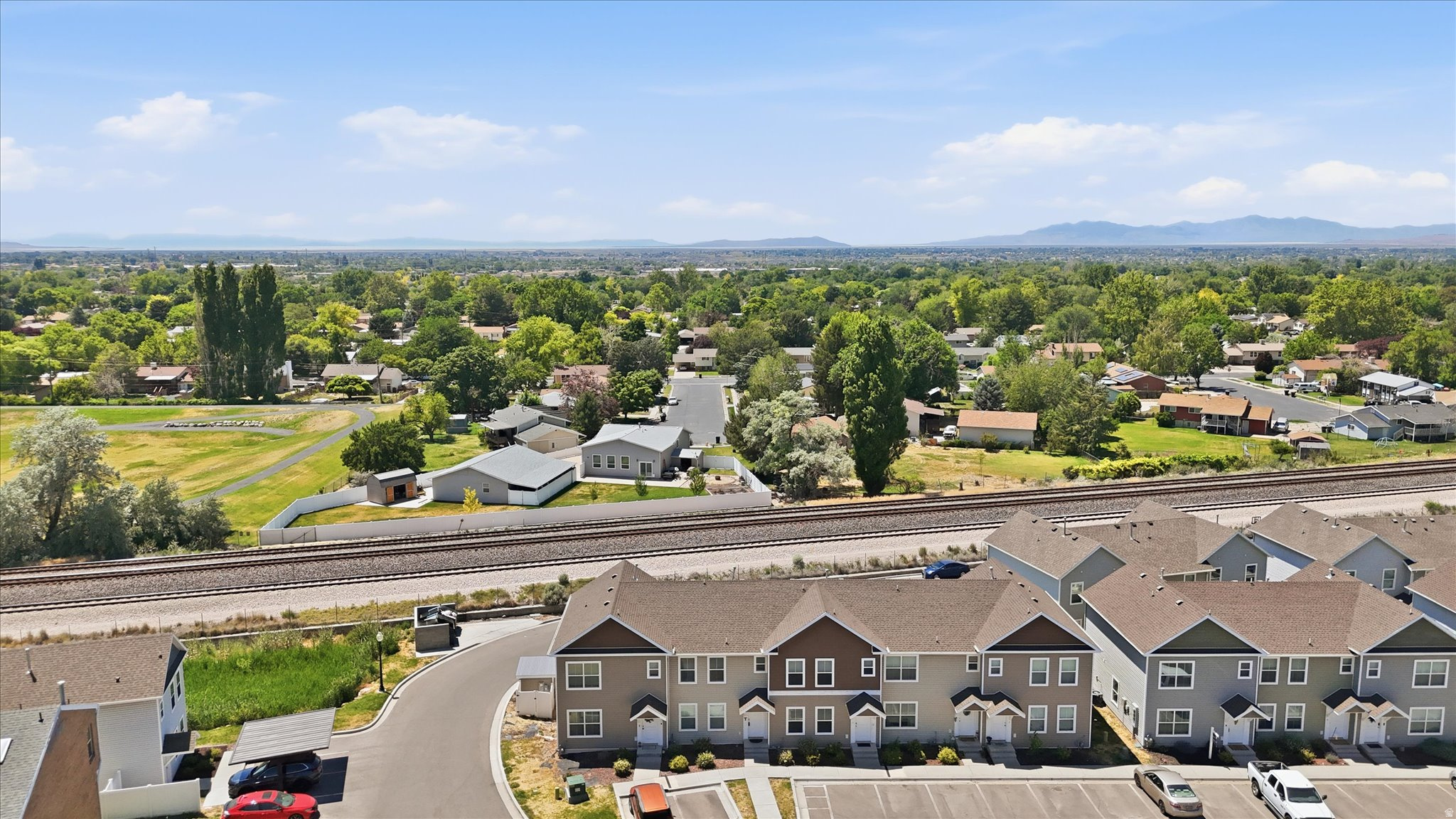 SUNSET PLACE - Residential