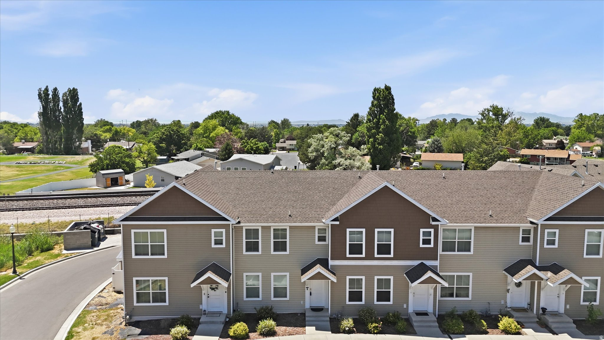 SUNSET PLACE - Residential