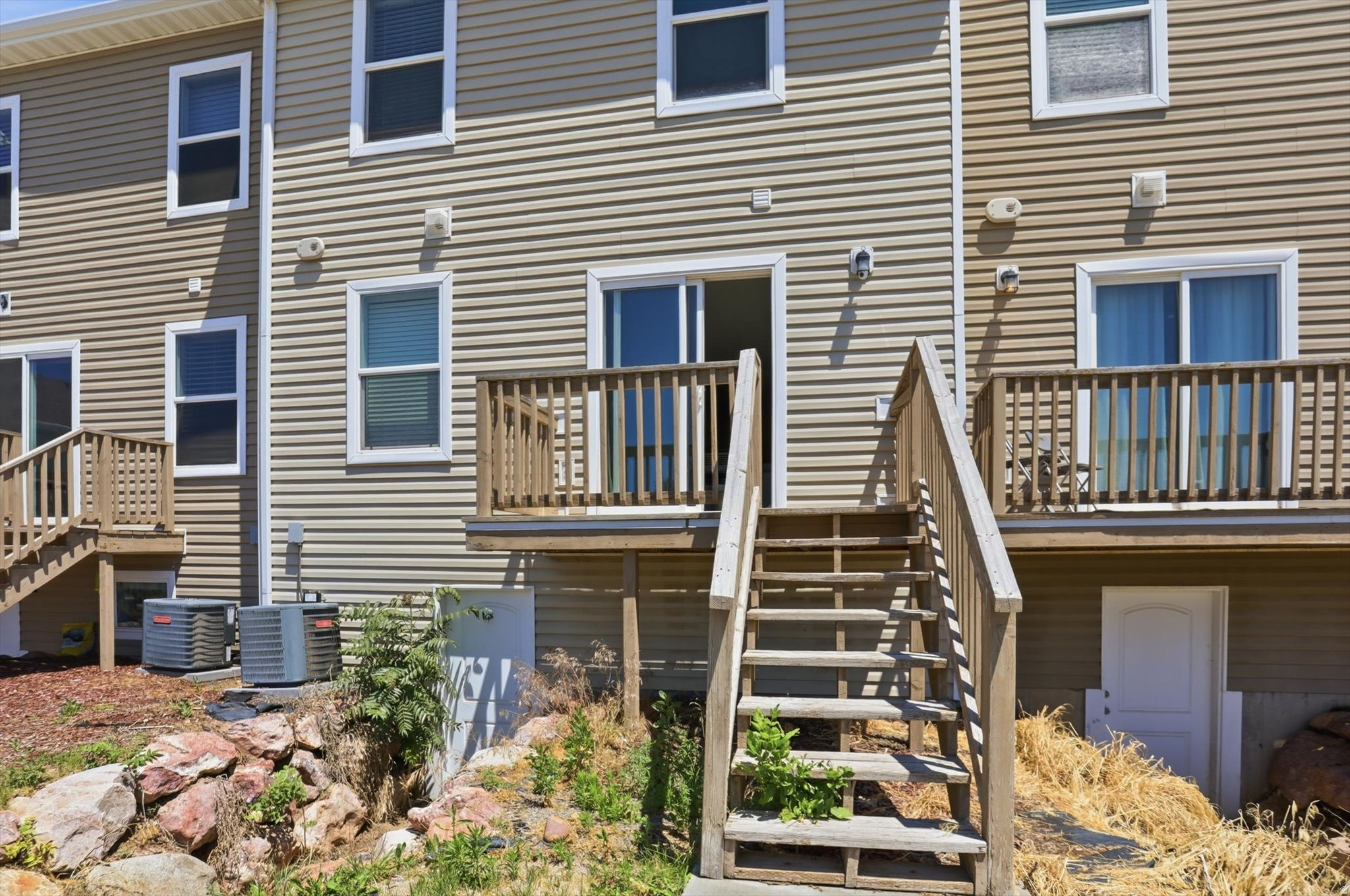 SUNSET PLACE - Residential