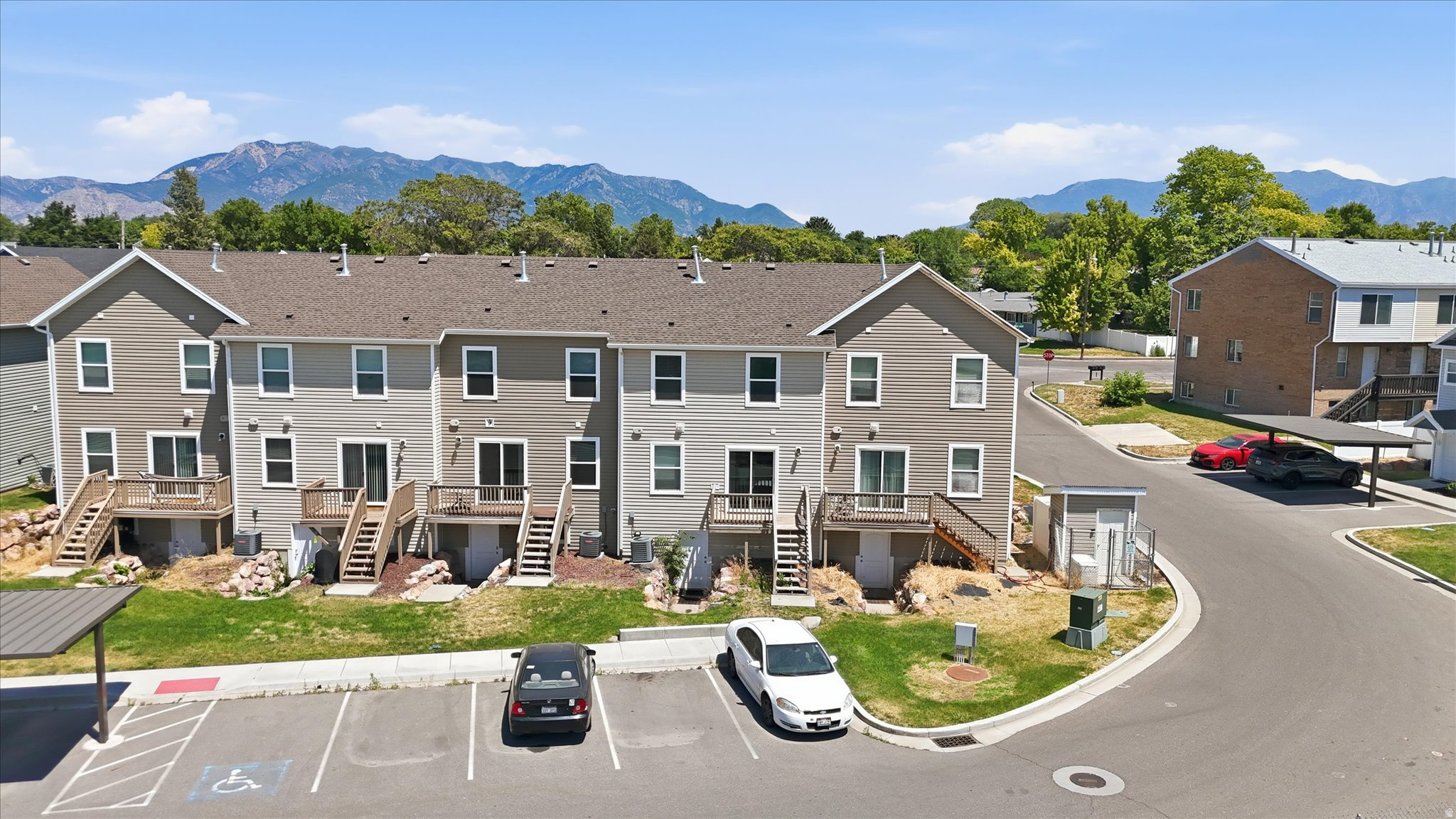 SUNSET PLACE - Residential