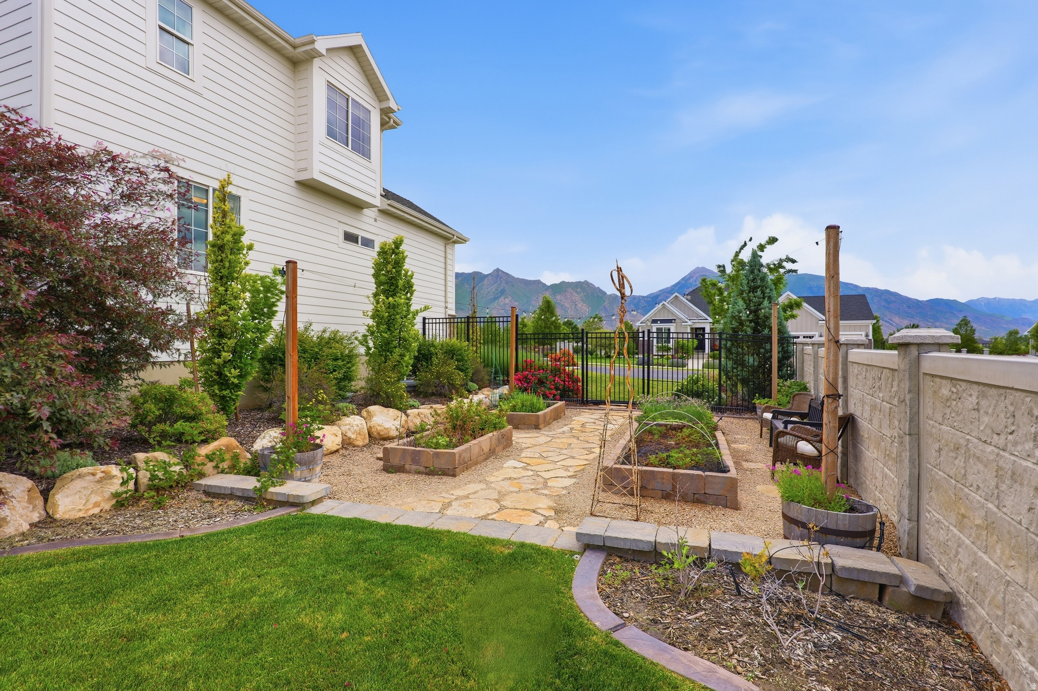 DRY CREEK - Residential