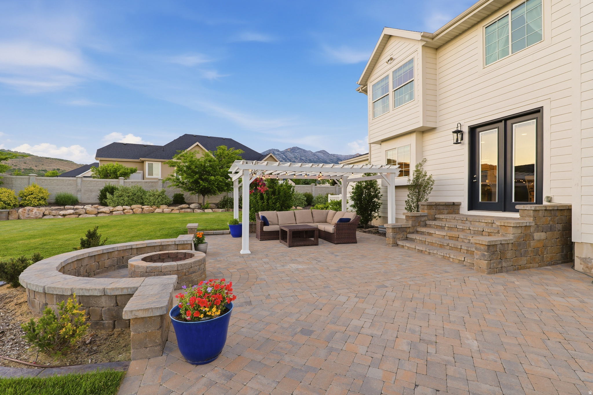 DRY CREEK - Residential