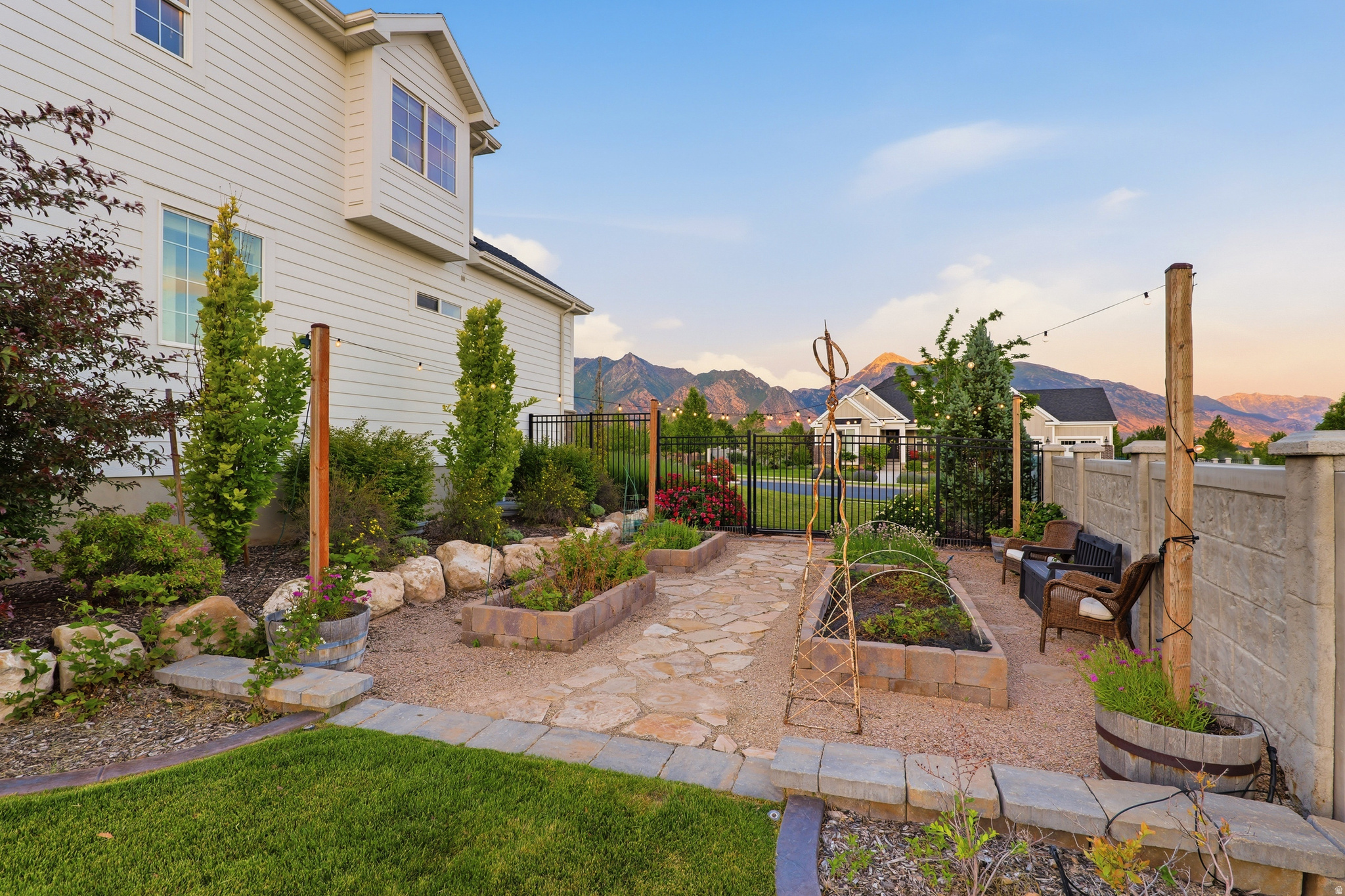 DRY CREEK - Residential