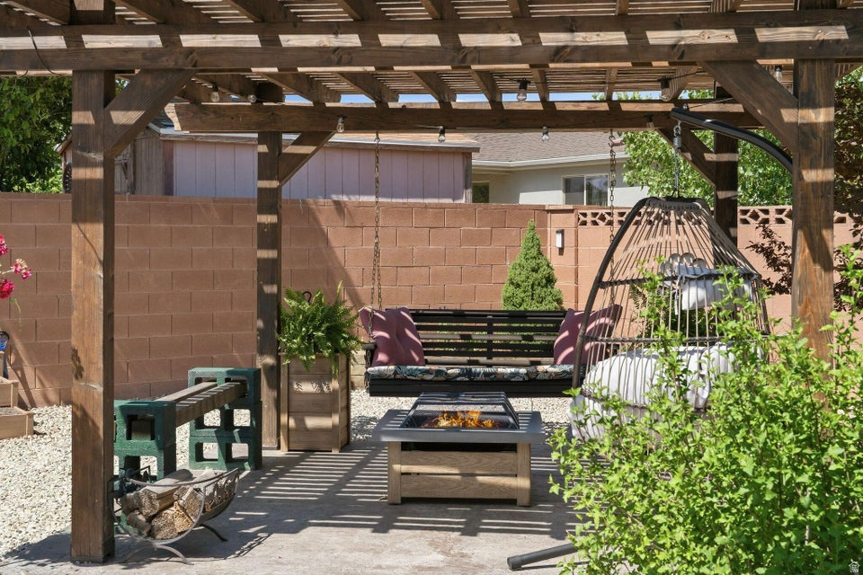 HUNTER GLENN SUBDIVISION - Residential