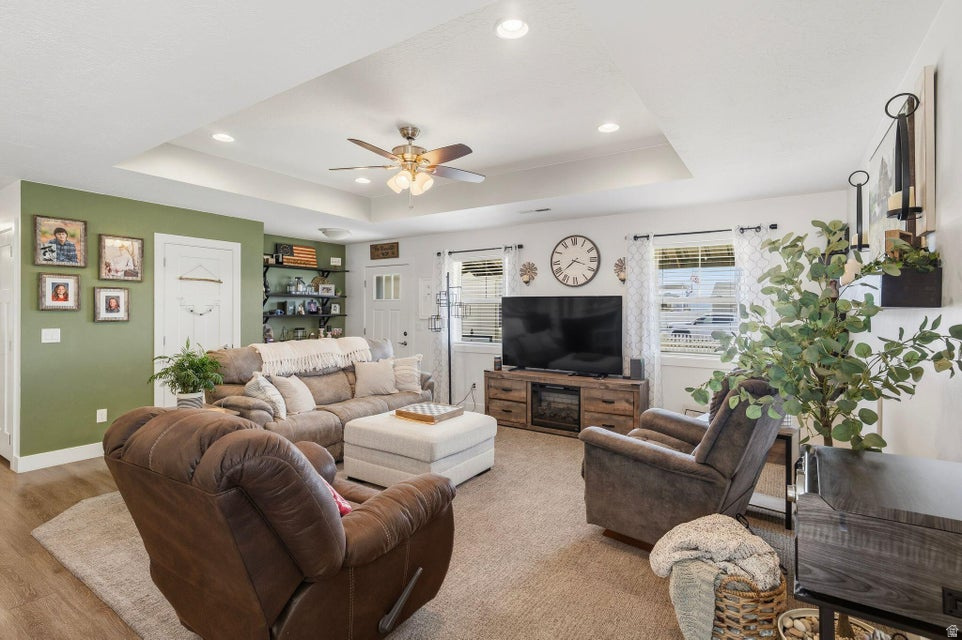 HUNTER GLENN SUBDIVISION - Residential