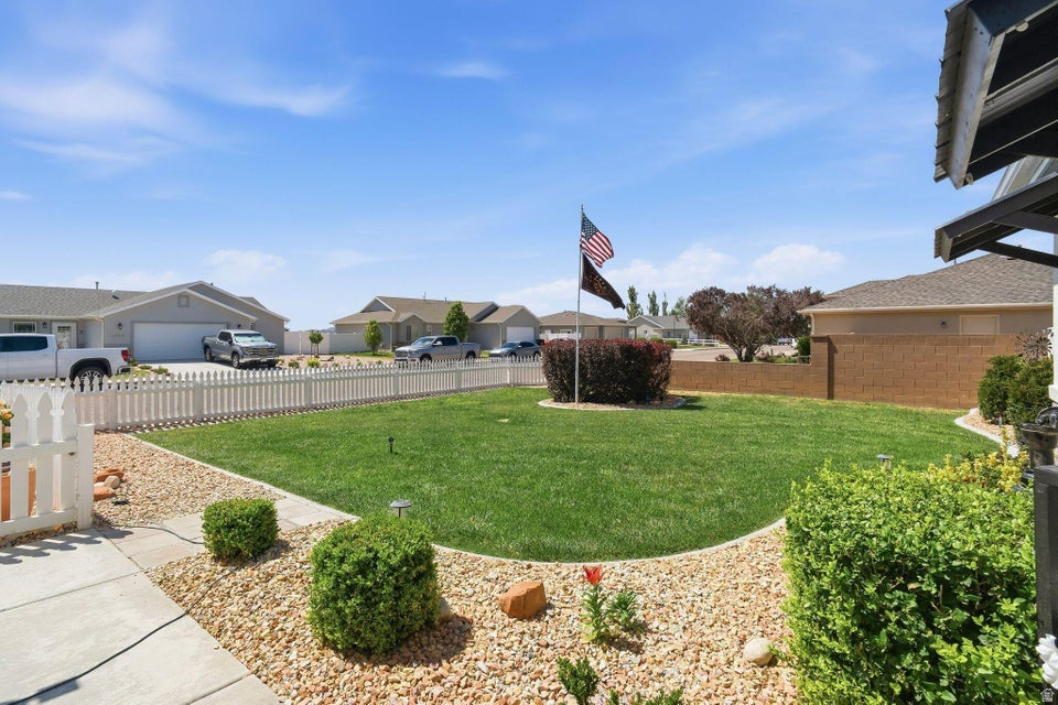 HUNTER GLENN SUBDIVISION - Residential