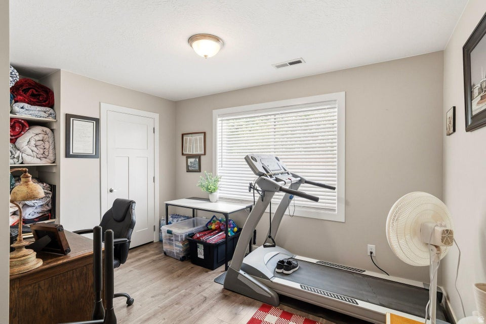 HUNTER GLENN SUBDIVISION - Residential