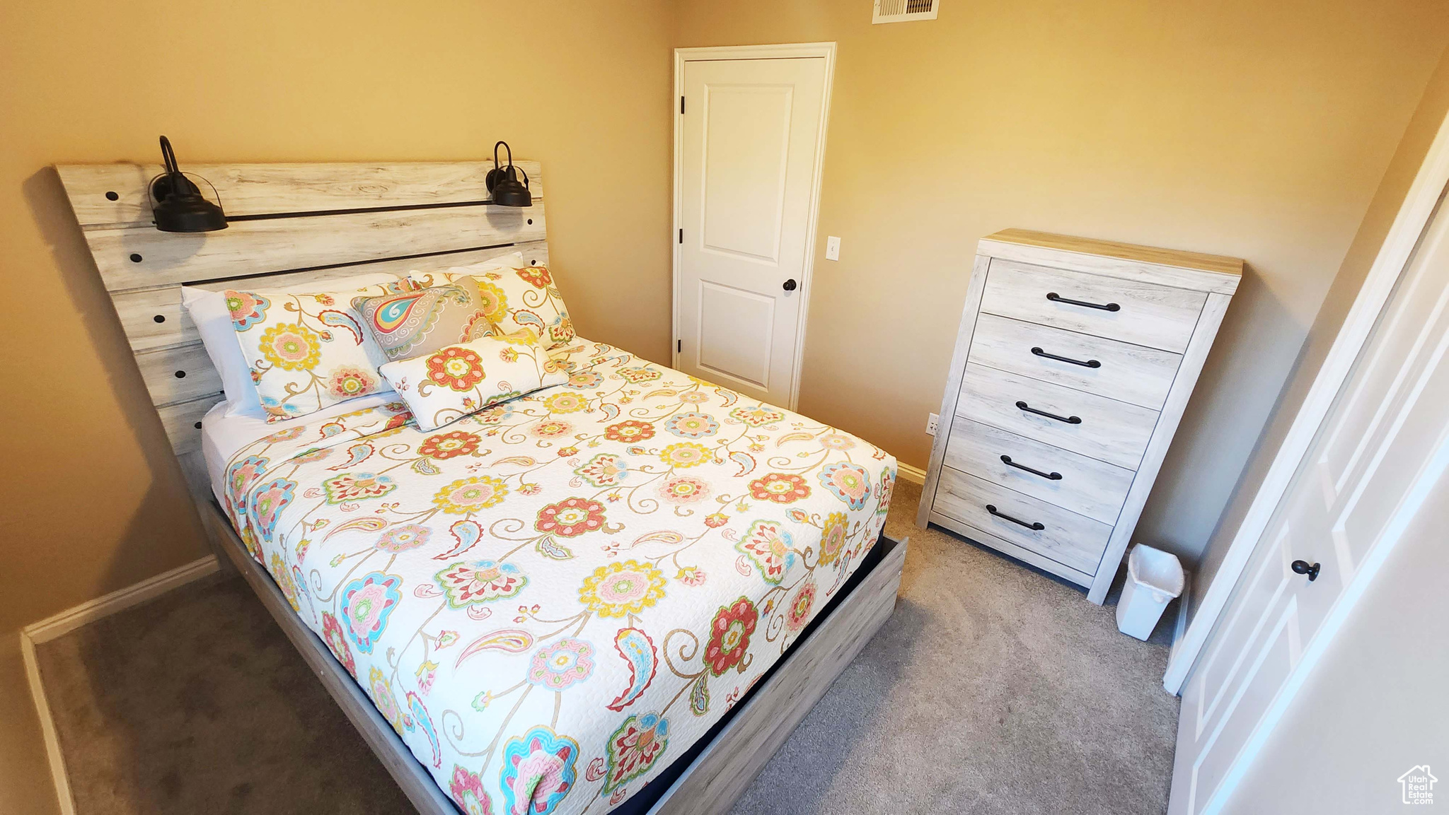 REDCLIFF CONDOS - Residential