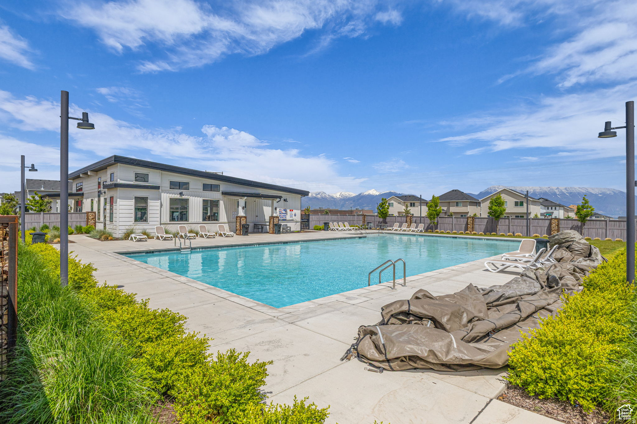 SILVERLAKE - Residential