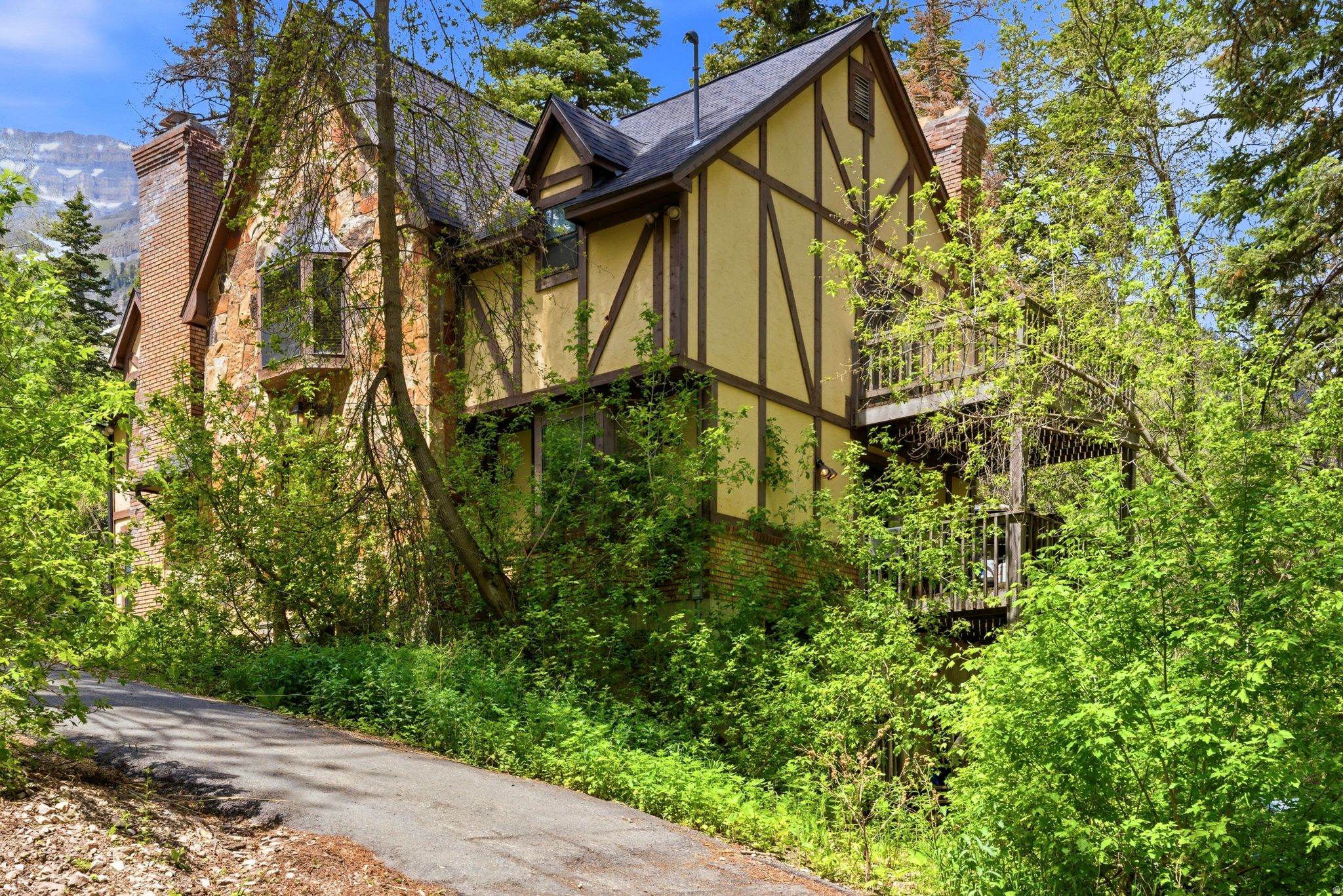 BRICKERHAVEN - Residential