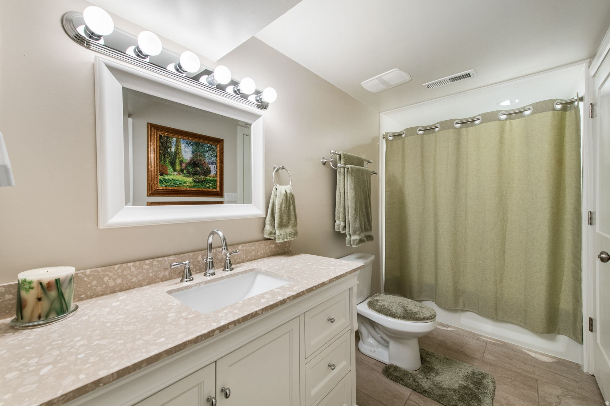 THREE FOUNTAINS - Residential