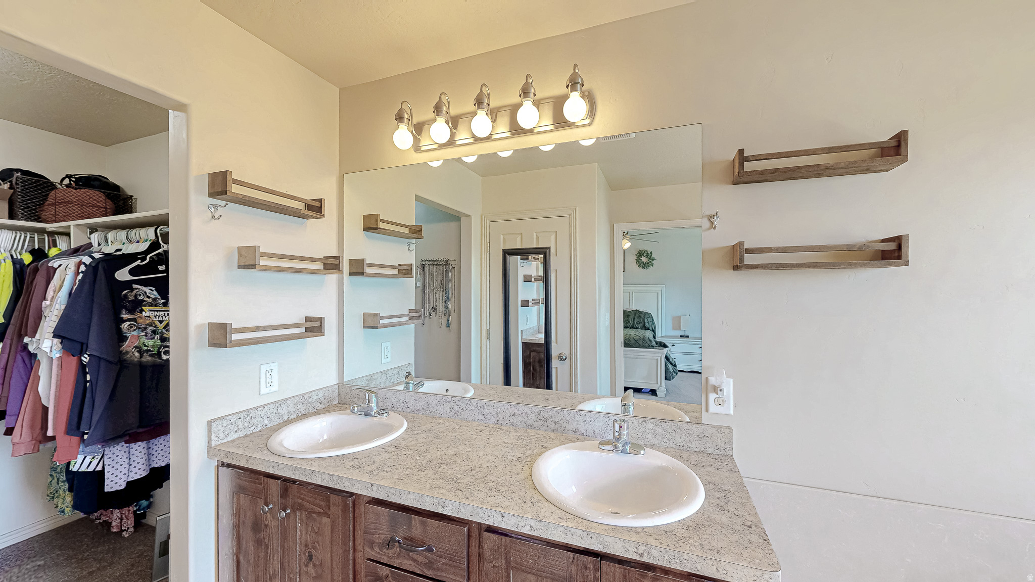 OAK SUMMIT - Residential