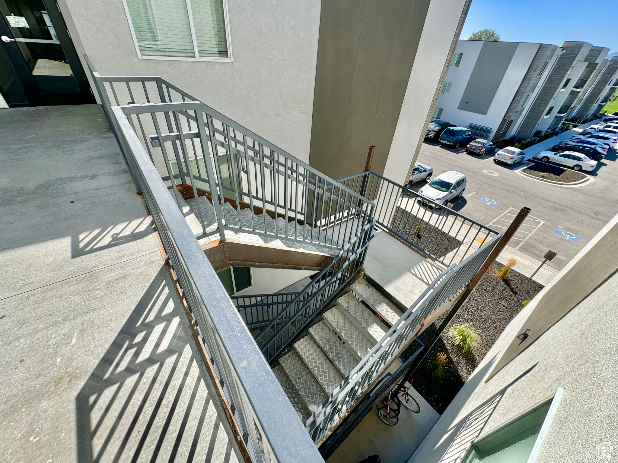 THE YARD - Residential
