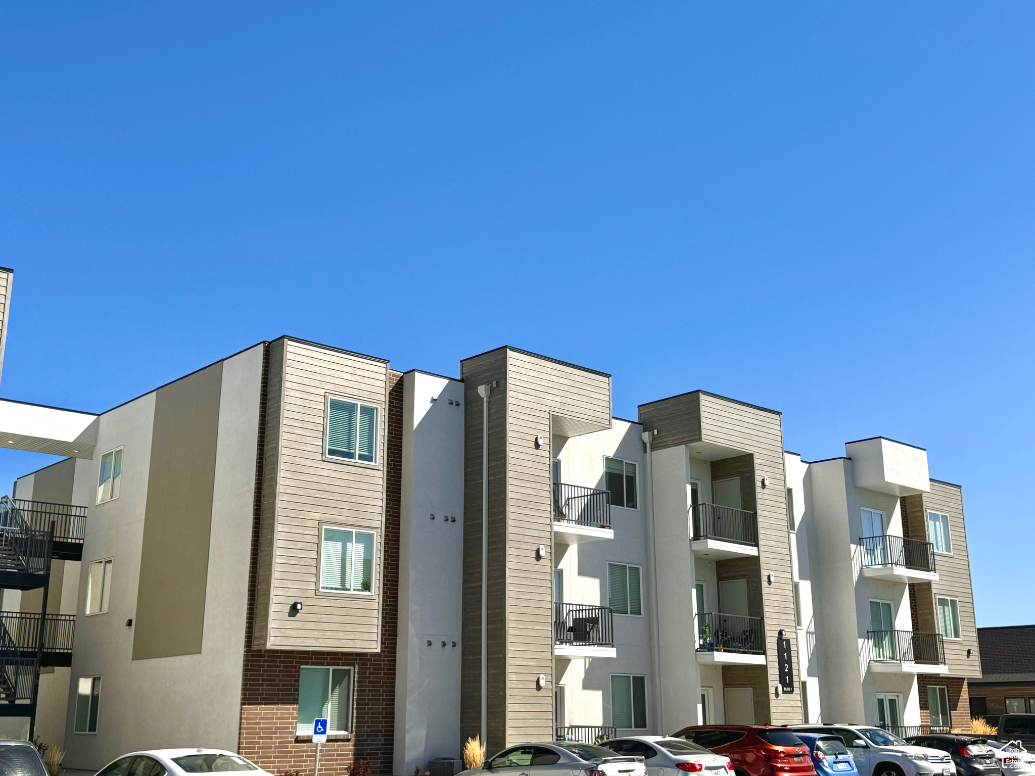 THE YARD - Residential