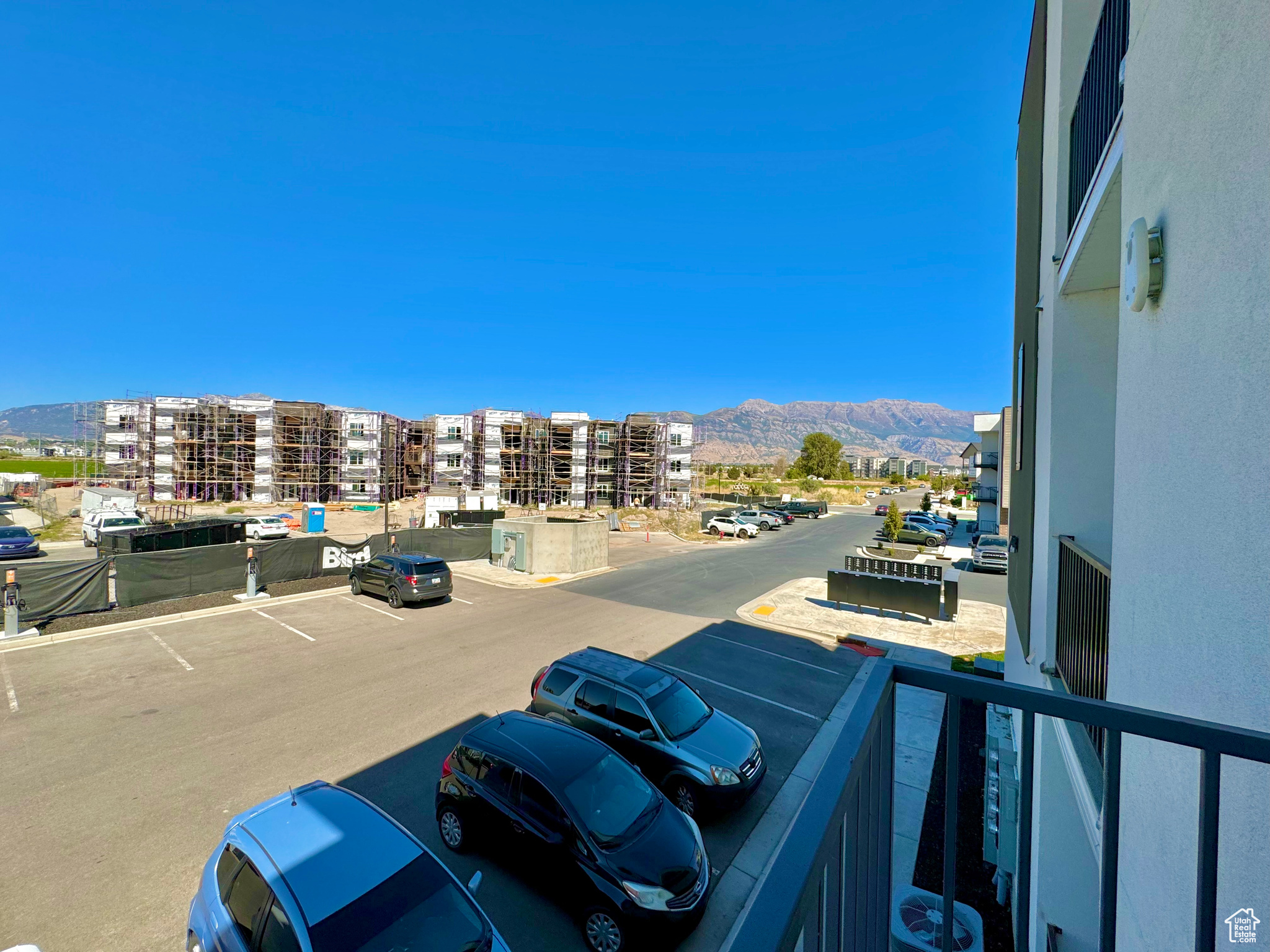 THE YARD - Residential