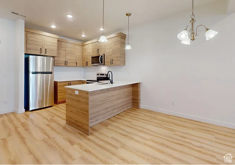 THE YARD - Residential