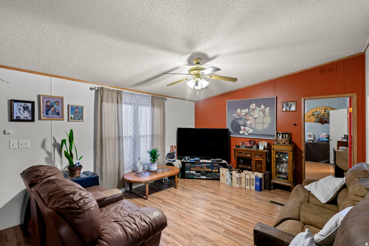 WESTERN ESTATES - Residential