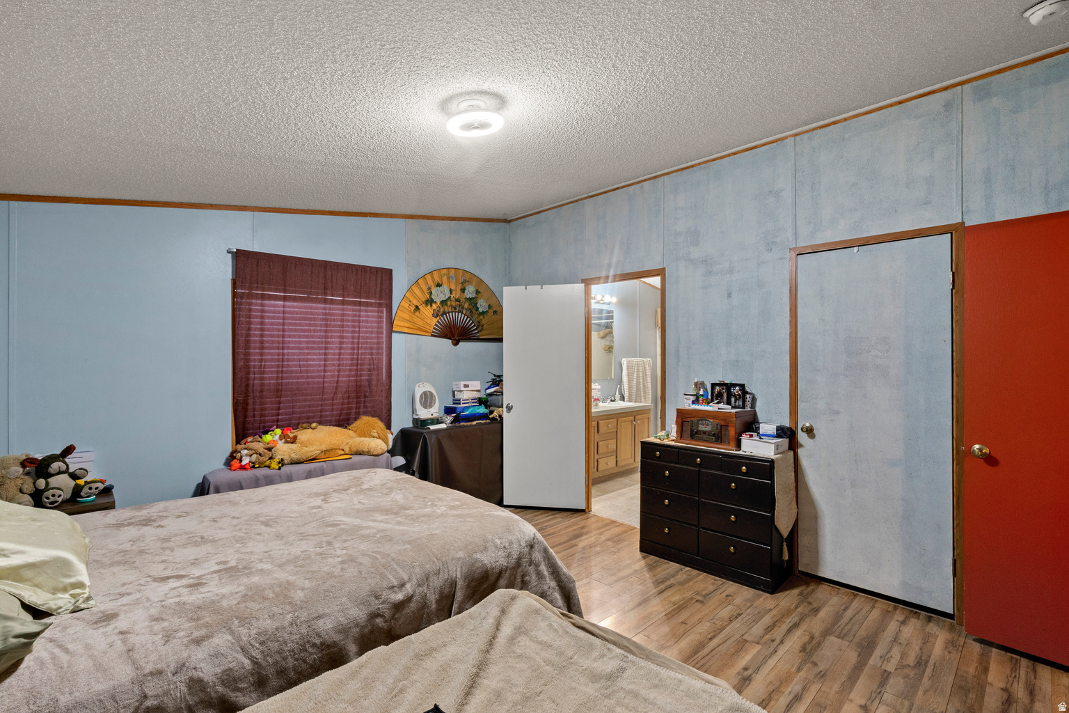 WESTERN ESTATES - Residential