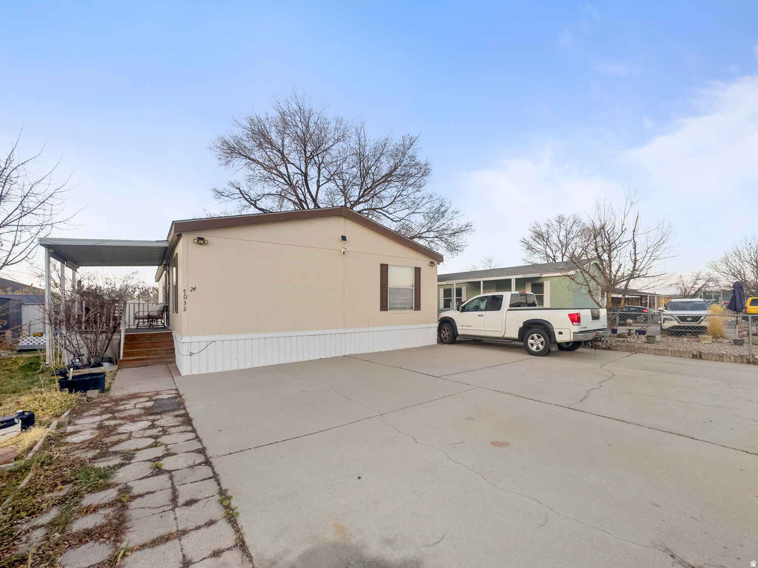 WESTERN ESTATES - Residential