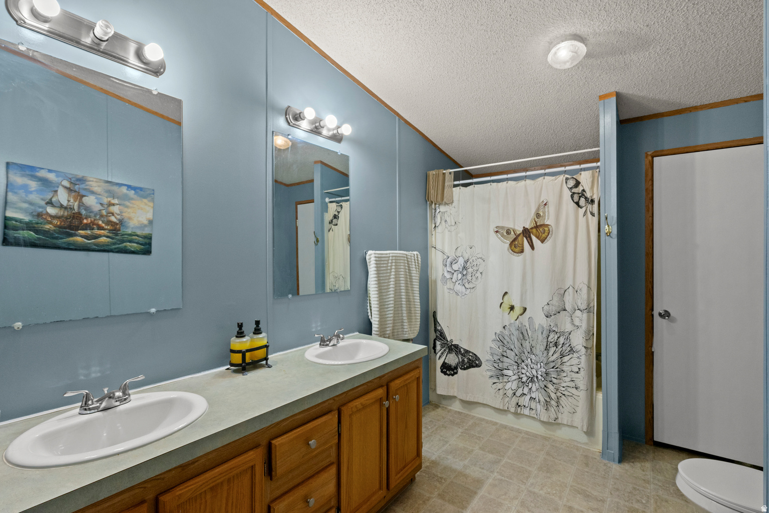 WESTERN ESTATES - Residential