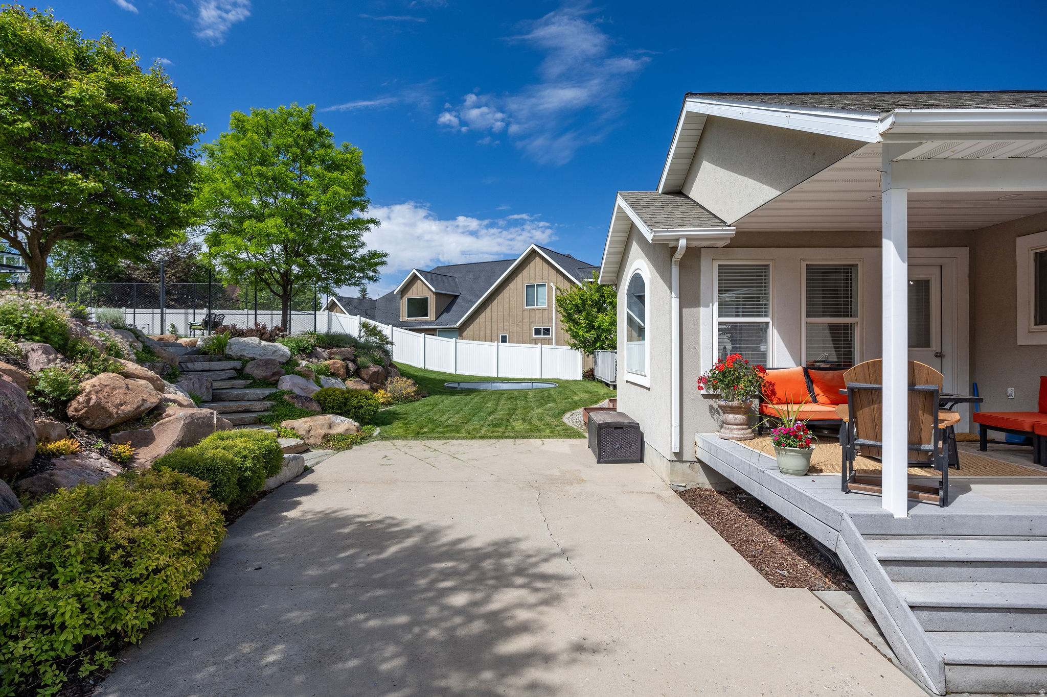 DRY CANYON - Residential