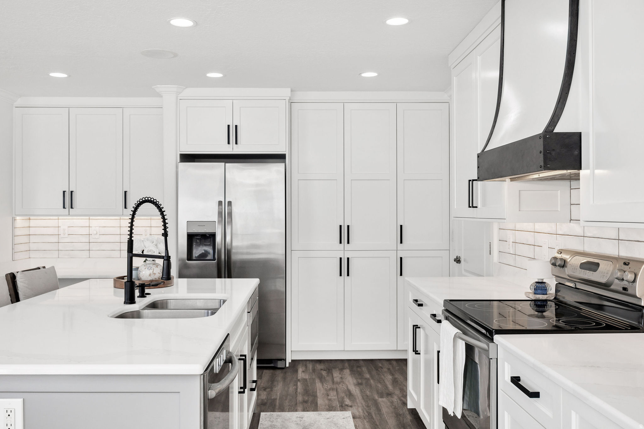 DRY CANYON - Residential