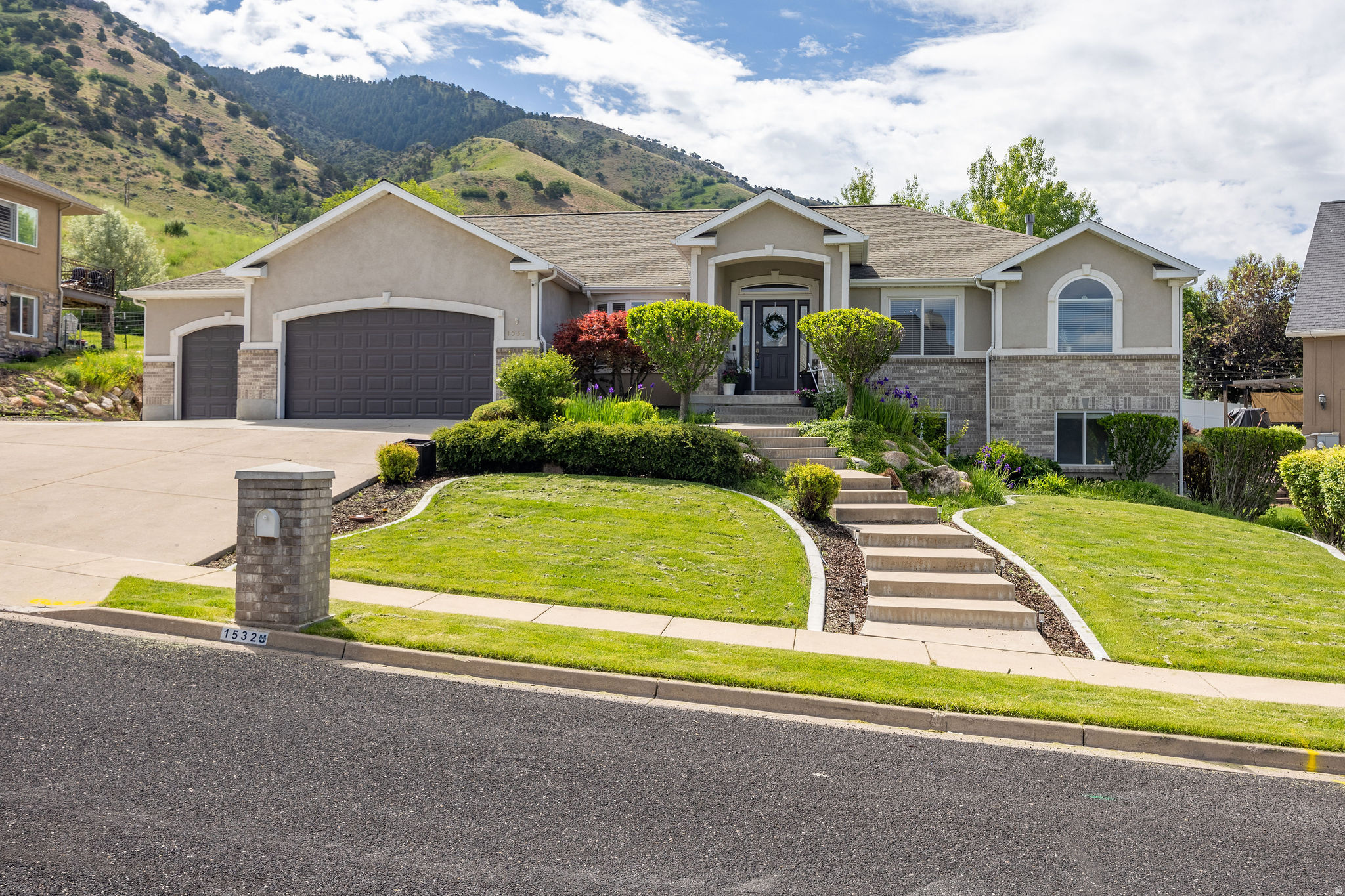DRY CANYON - Residential