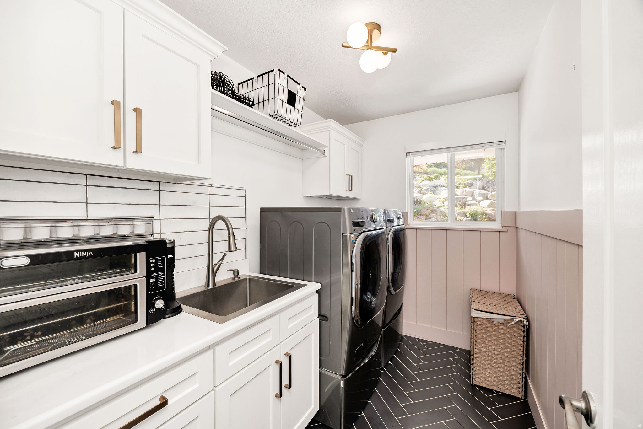 DRY CANYON - Residential