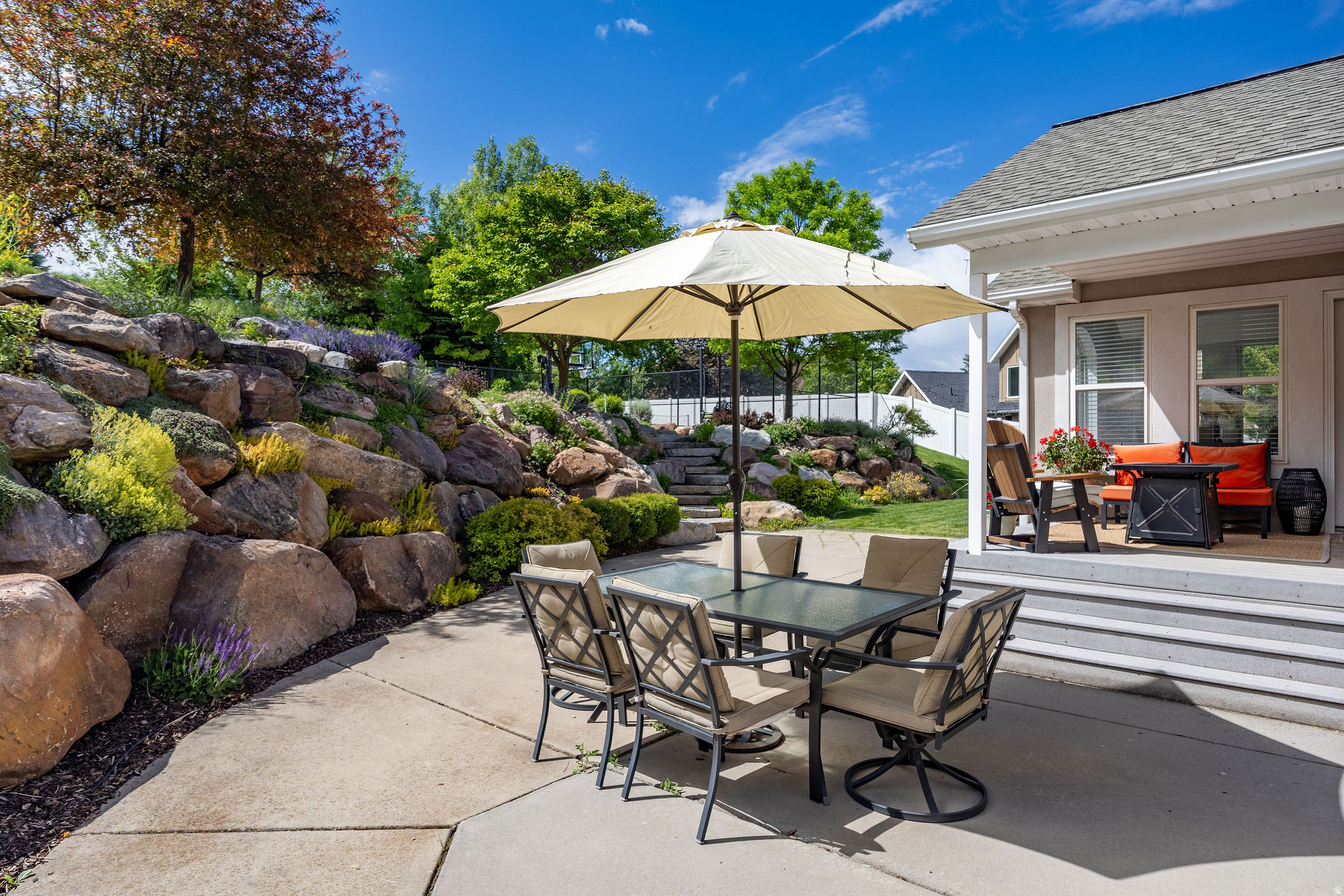DRY CANYON - Residential
