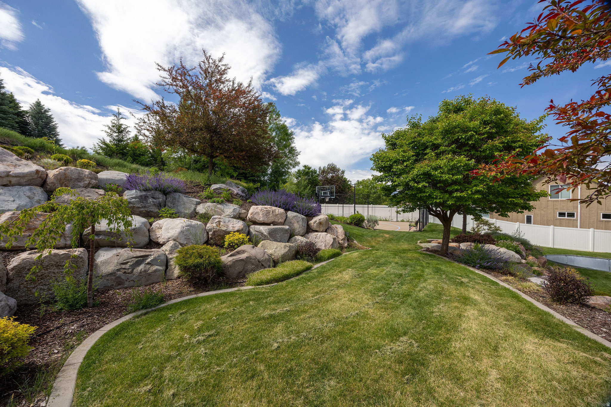 DRY CANYON - Residential