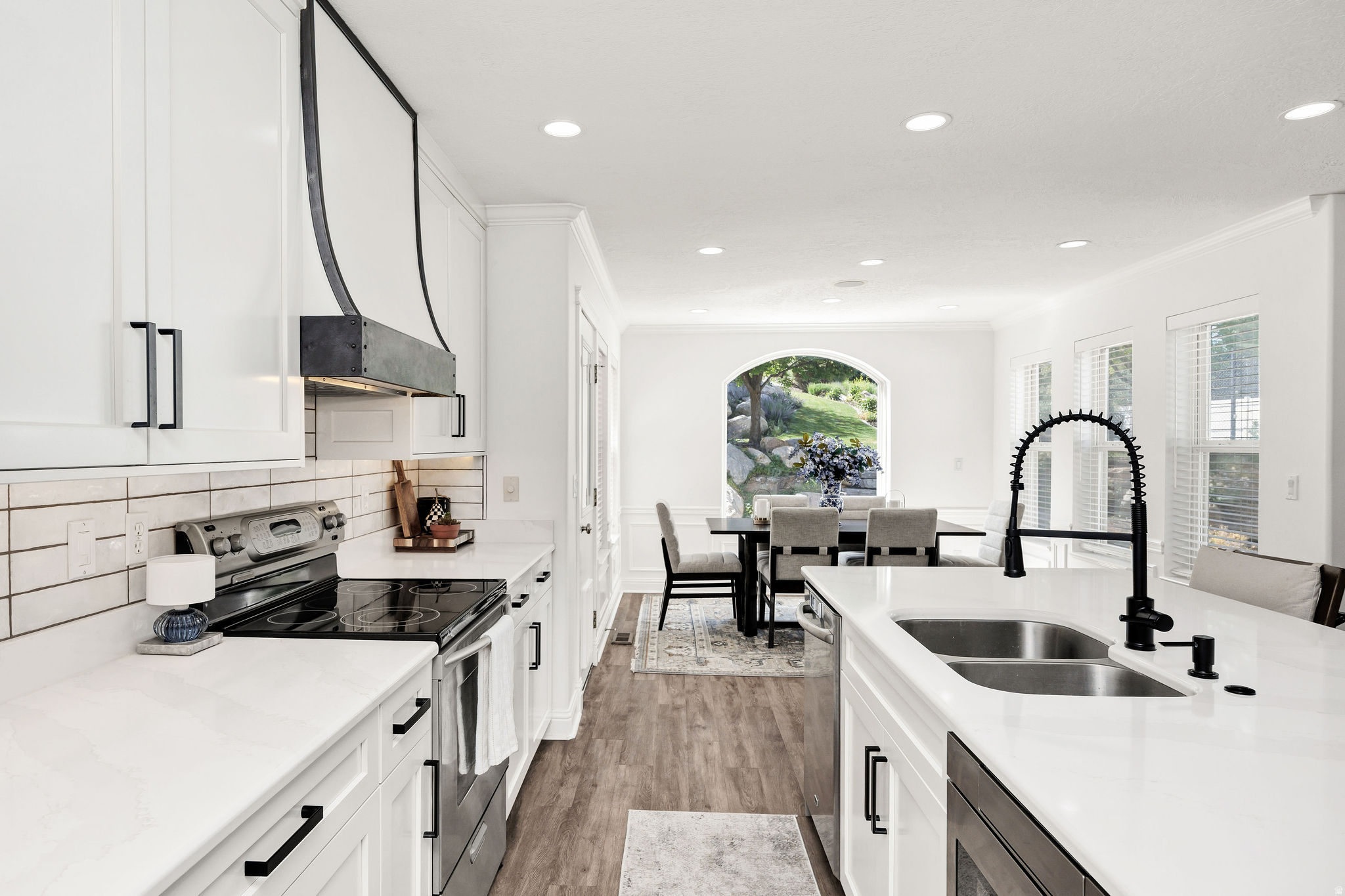 DRY CANYON - Residential