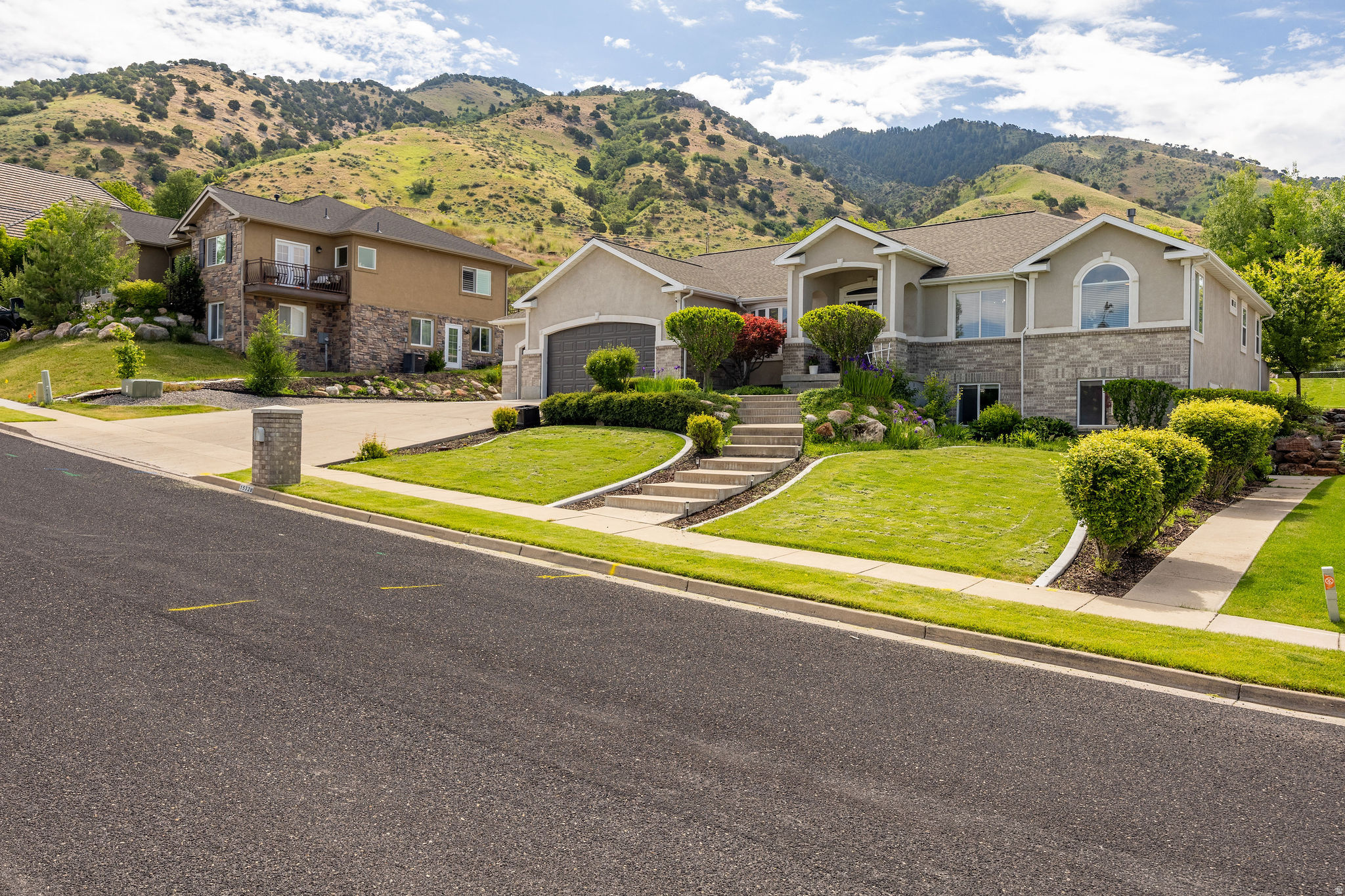 DRY CANYON - Residential