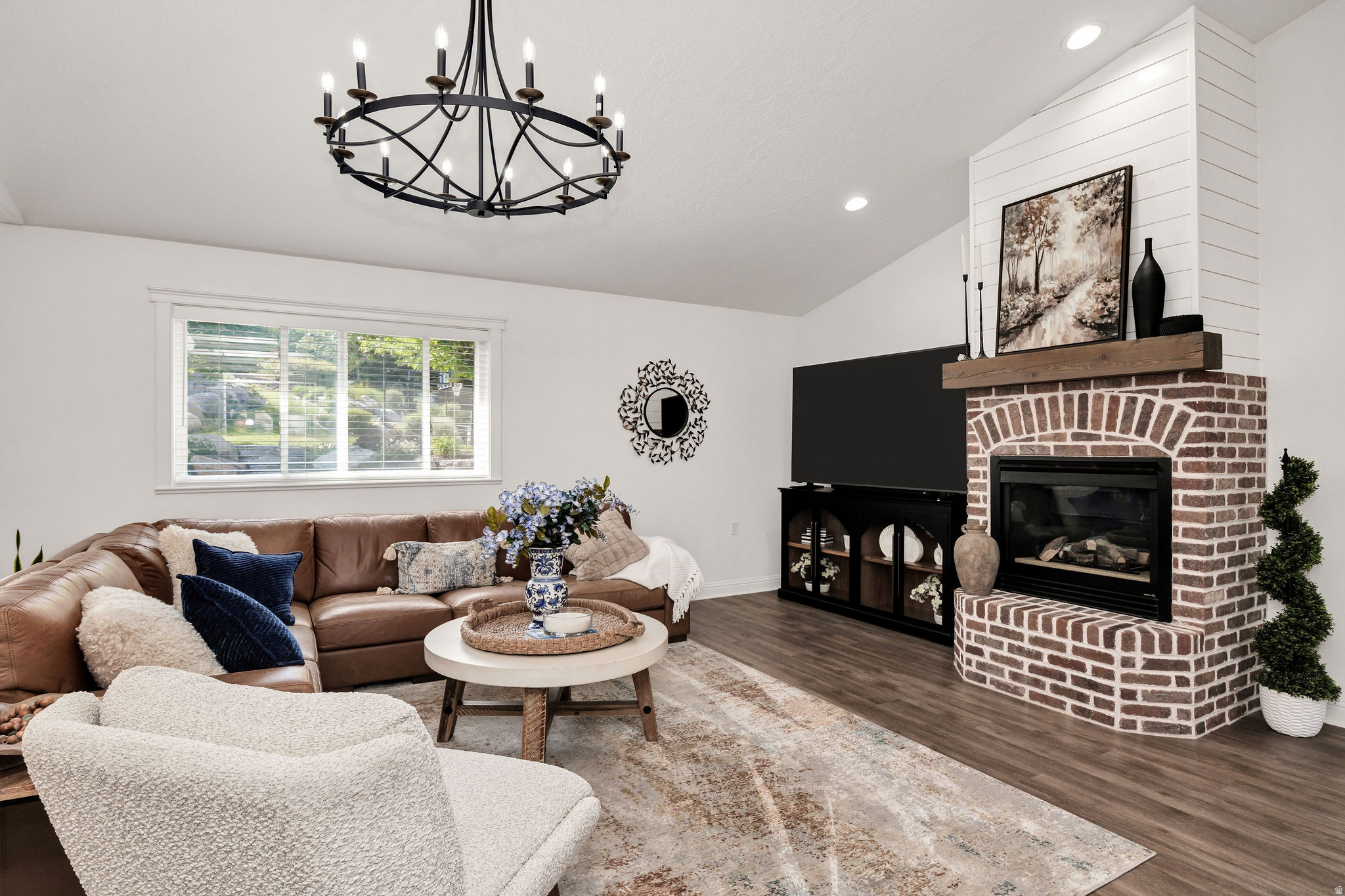 DRY CANYON - Residential
