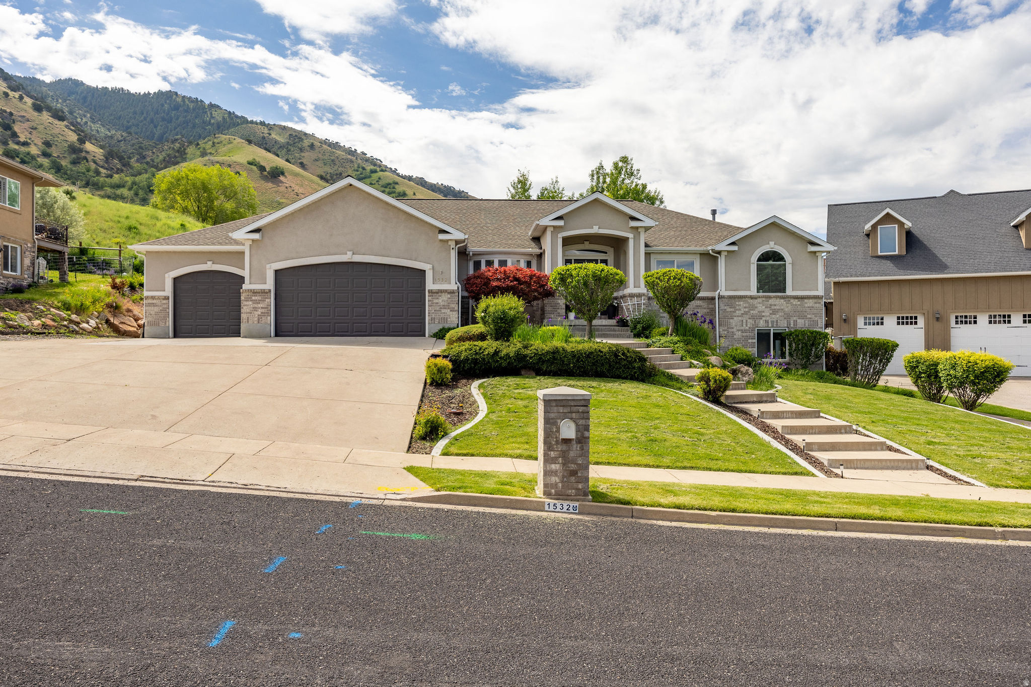 DRY CANYON - Residential