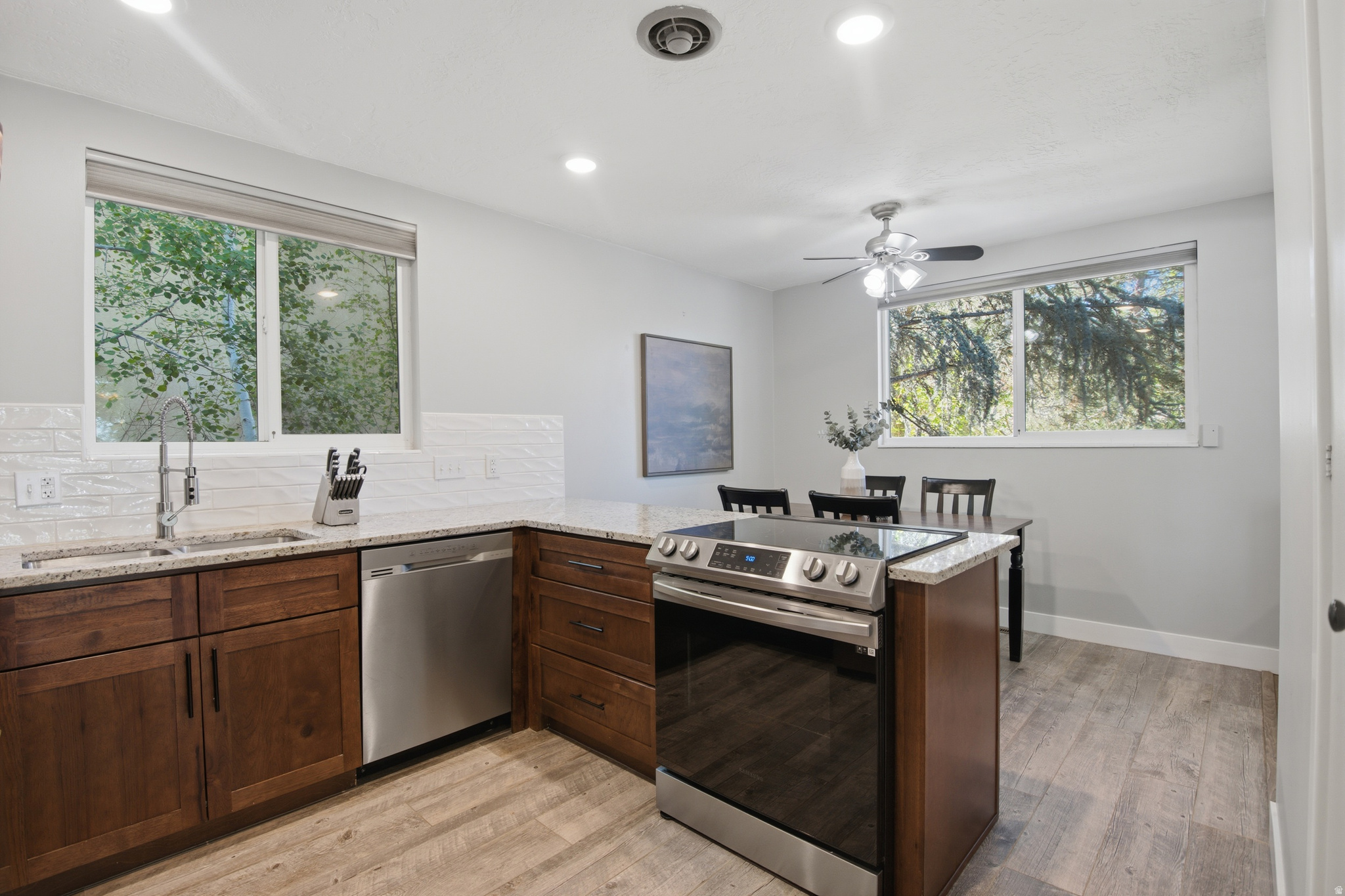 HOLLADAY HILLS - Residential