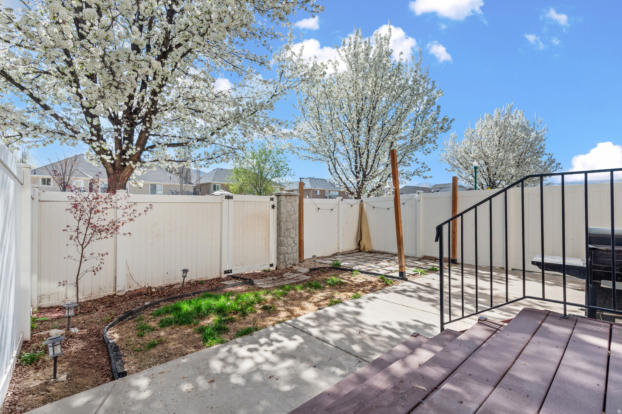 MONARCH MEADOWS - Residential