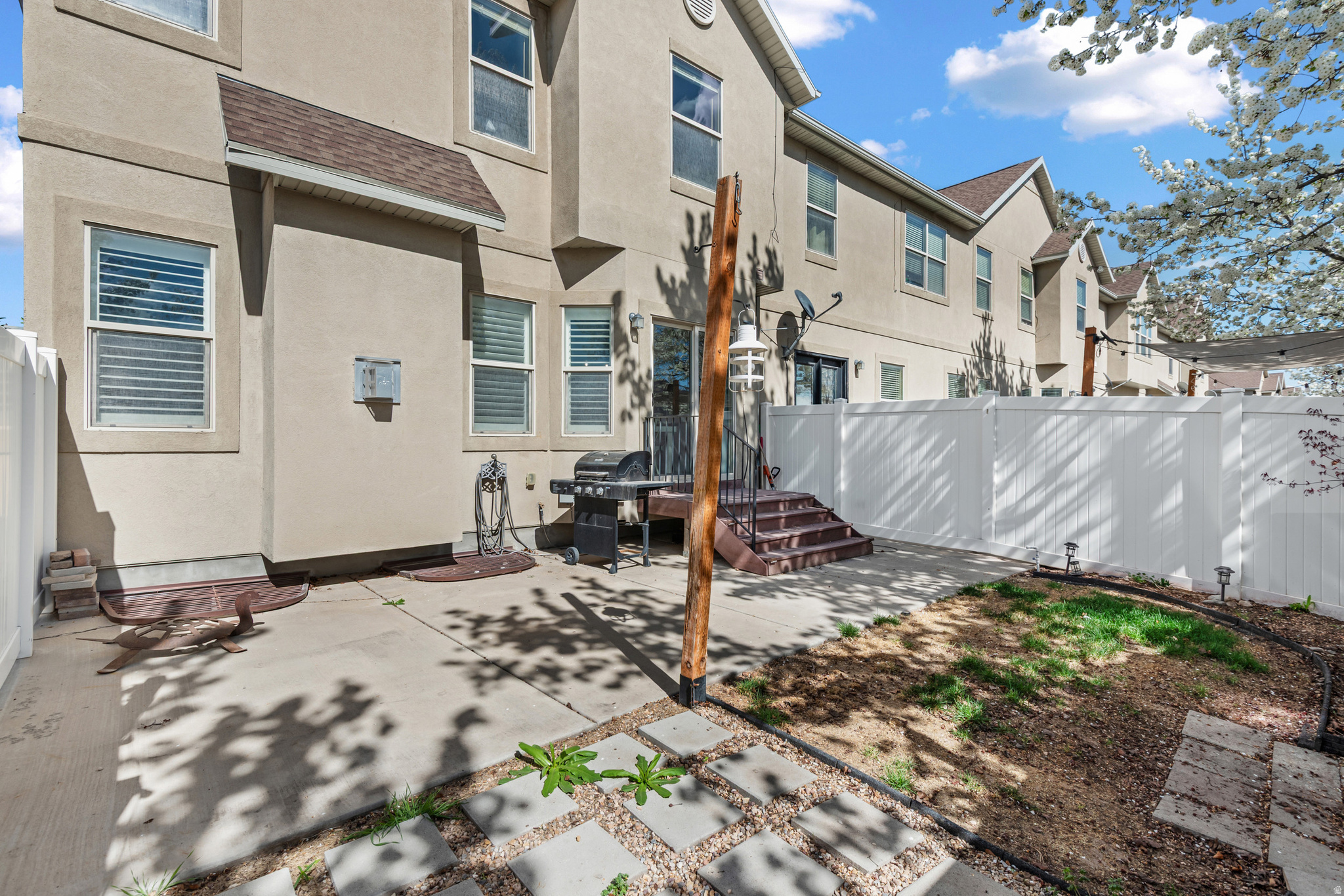 MONARCH MEADOWS - Residential