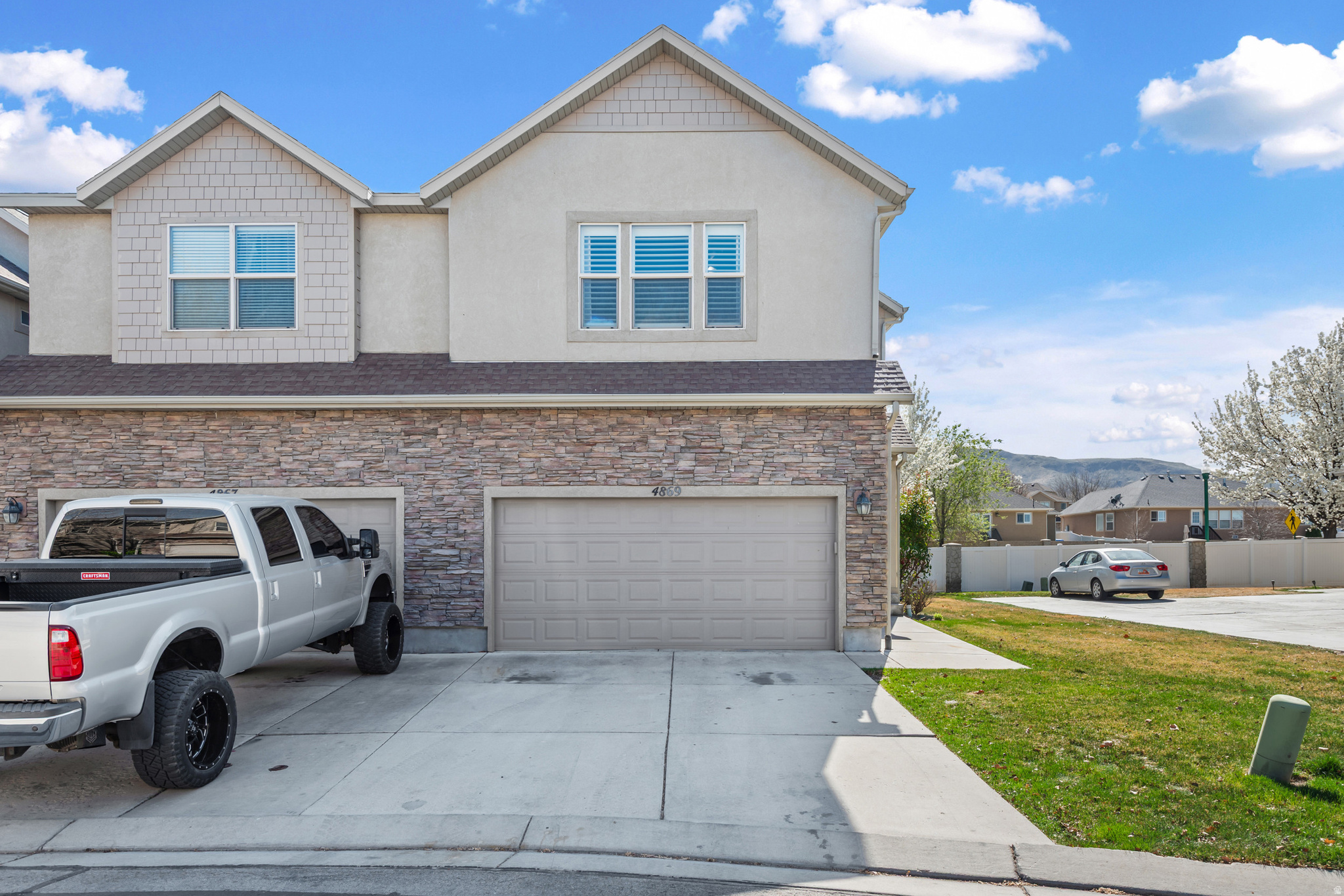 MONARCH MEADOWS - Residential